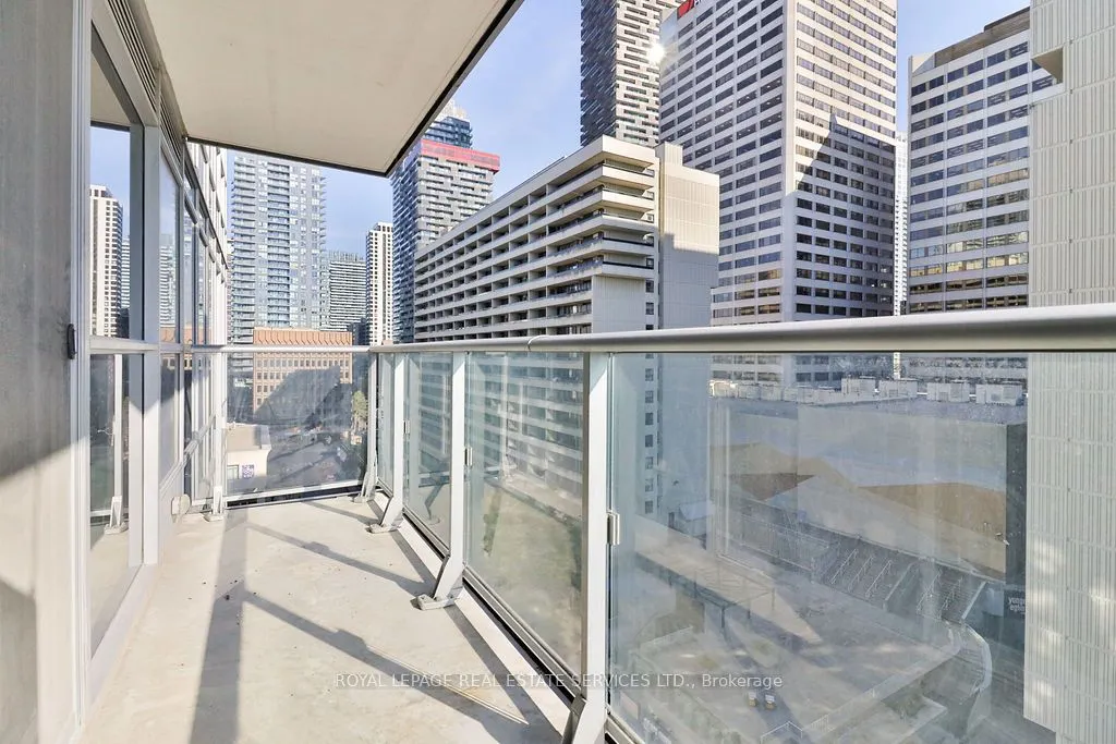58 Orchard View Boulevard #908