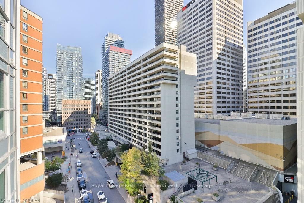58 ORCHARD VIEW Boulevard #908