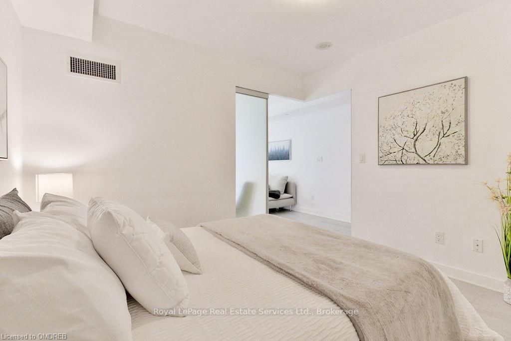 58 ORCHARD VIEW Boulevard #908