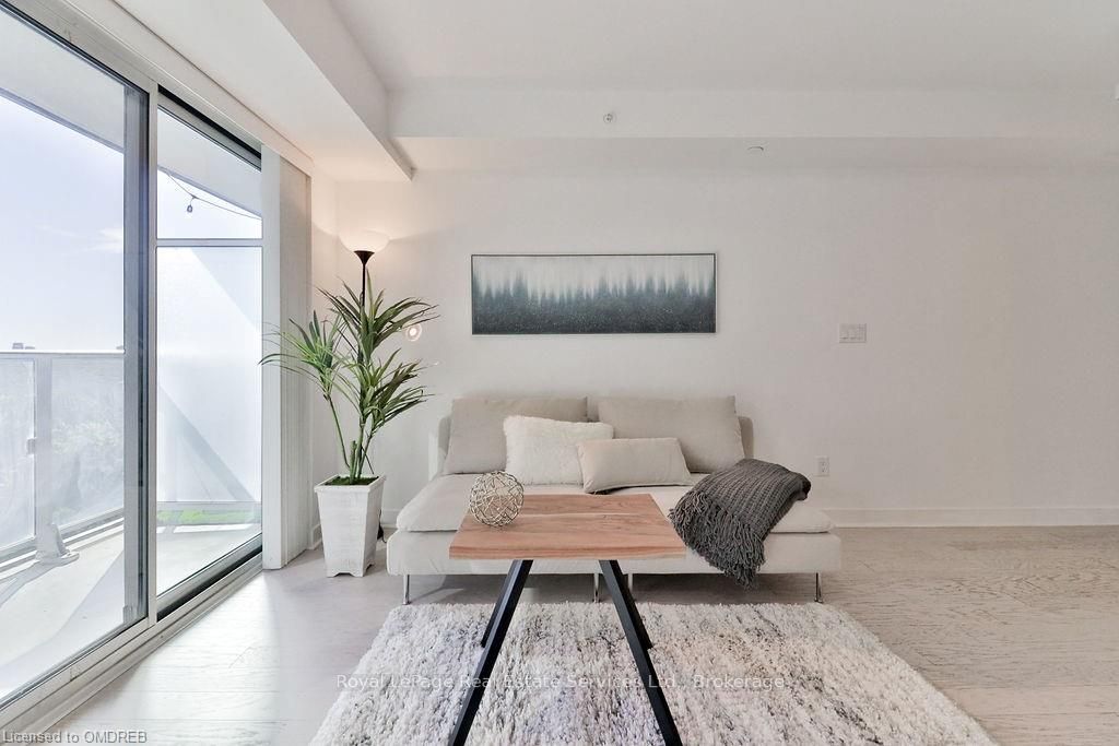58 ORCHARD VIEW Boulevard #908