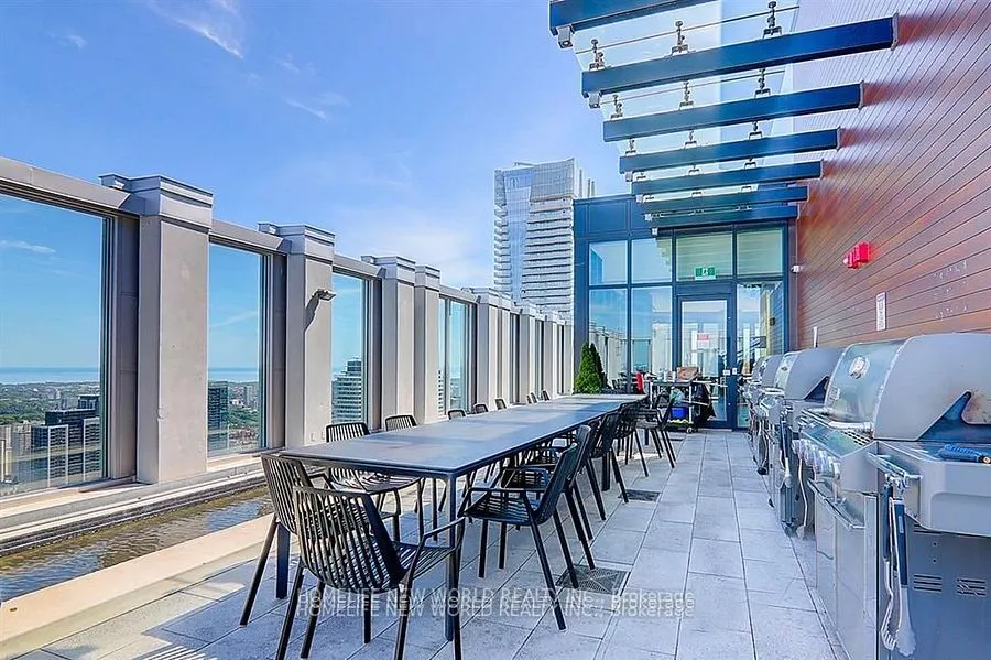 1 YORKVILLE Avenue #2904