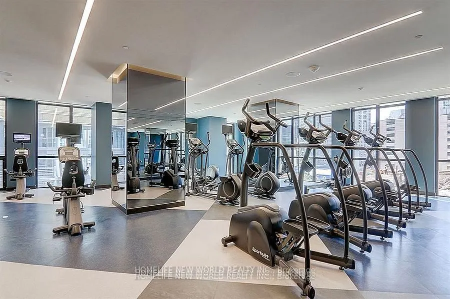 1 YORKVILLE Avenue #2904