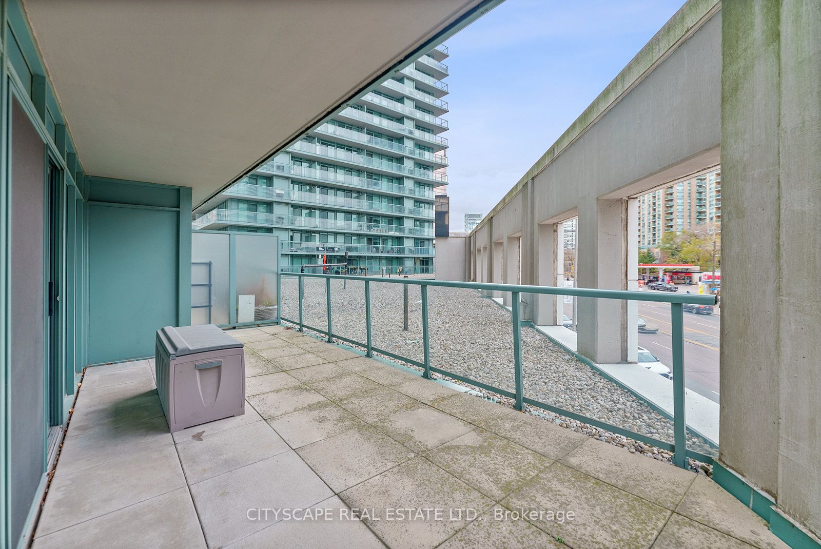 5500 Yonge Street, #202