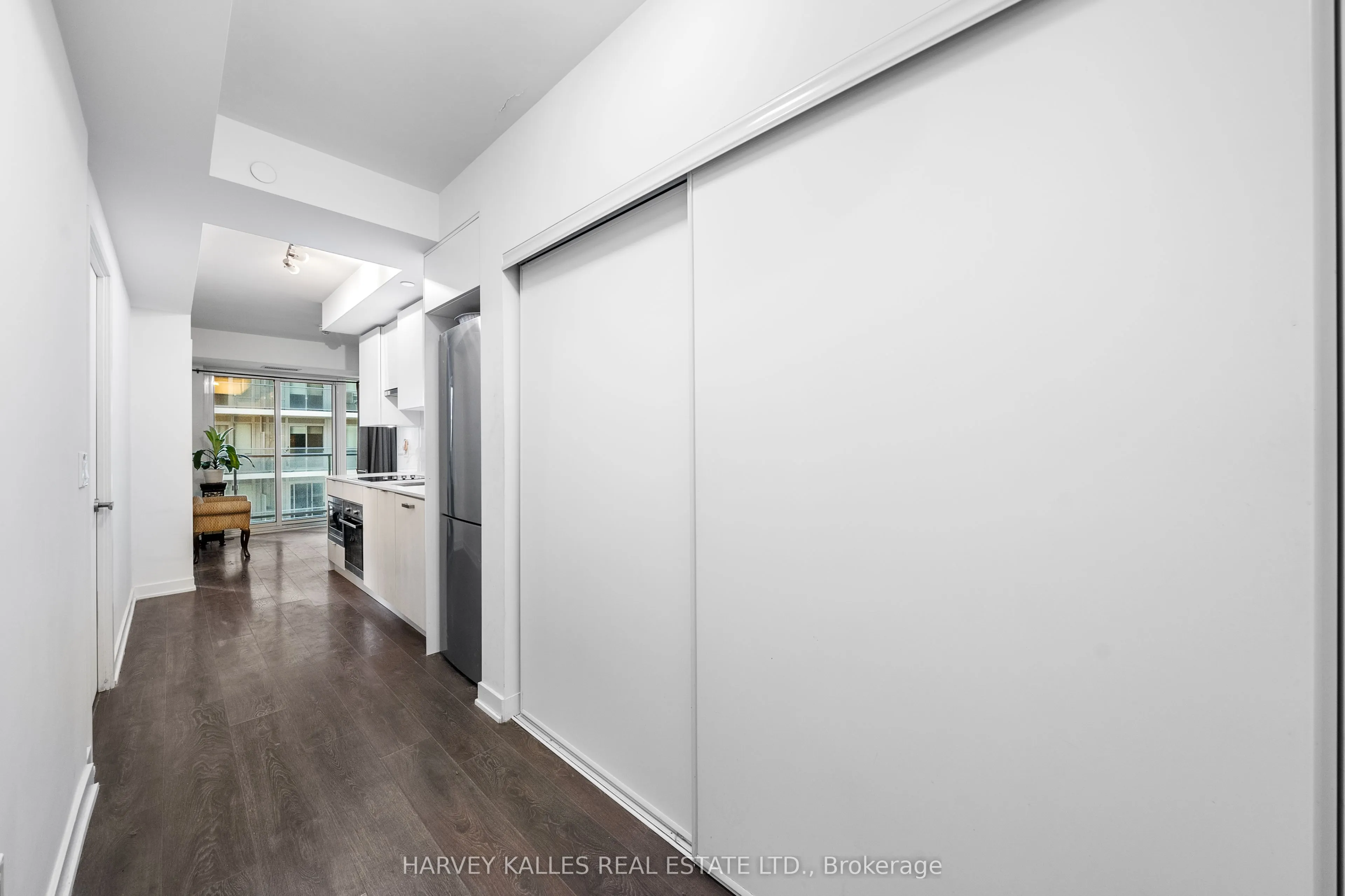 99 Broadway Avenue #1405