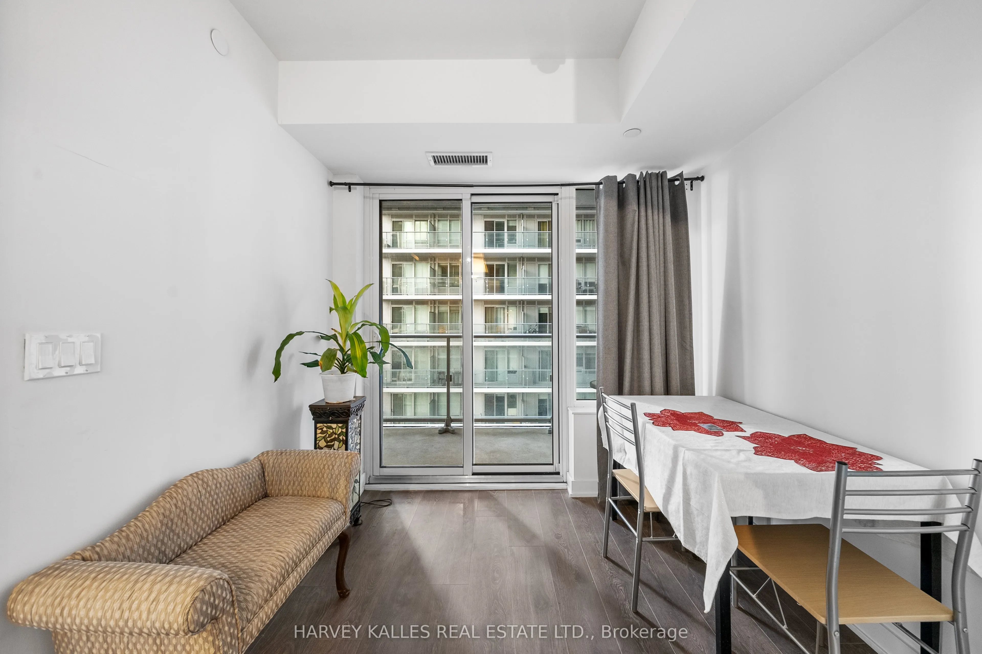 99 Broadway Avenue #1405