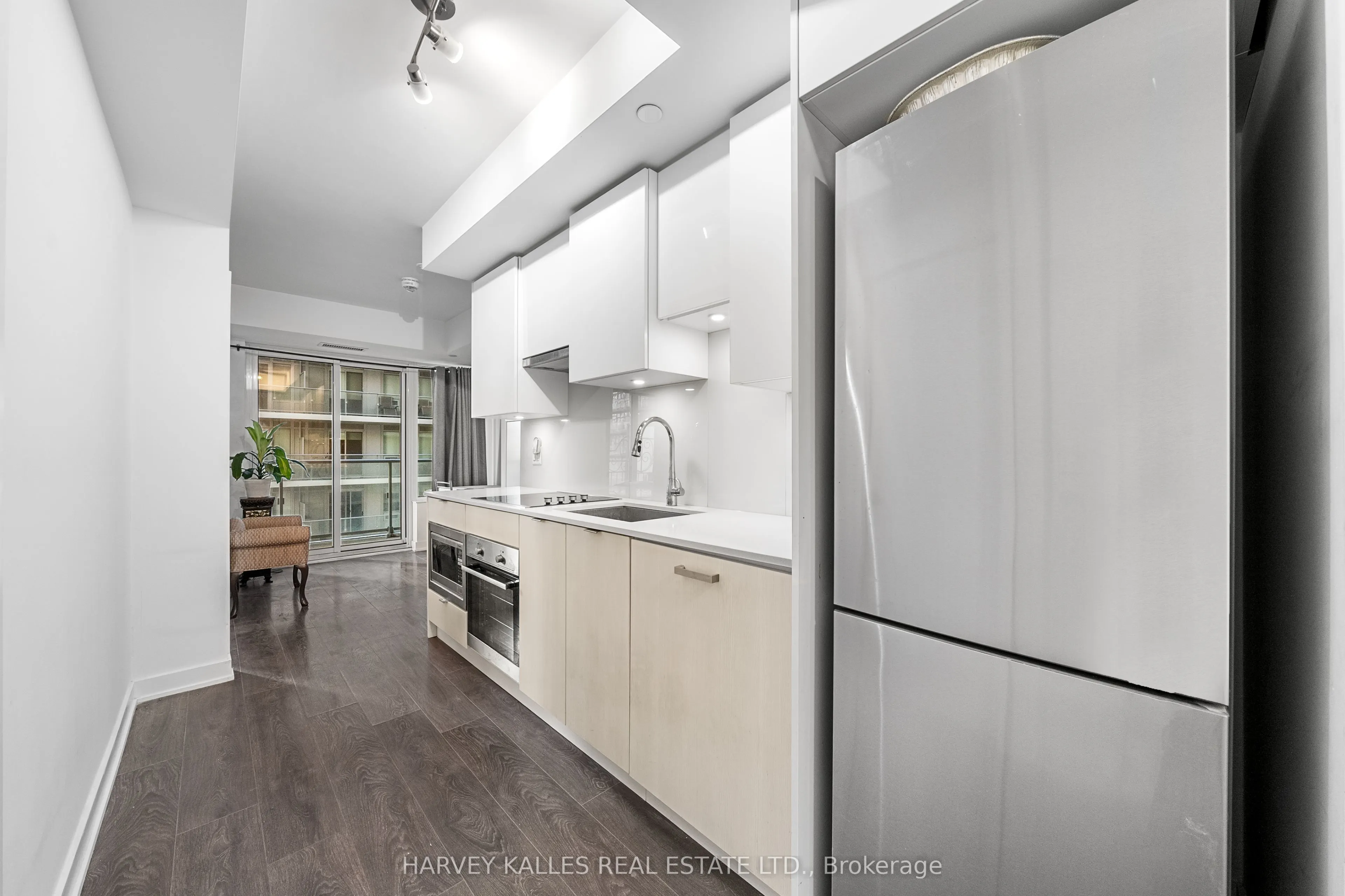 99 Broadway Avenue #1405