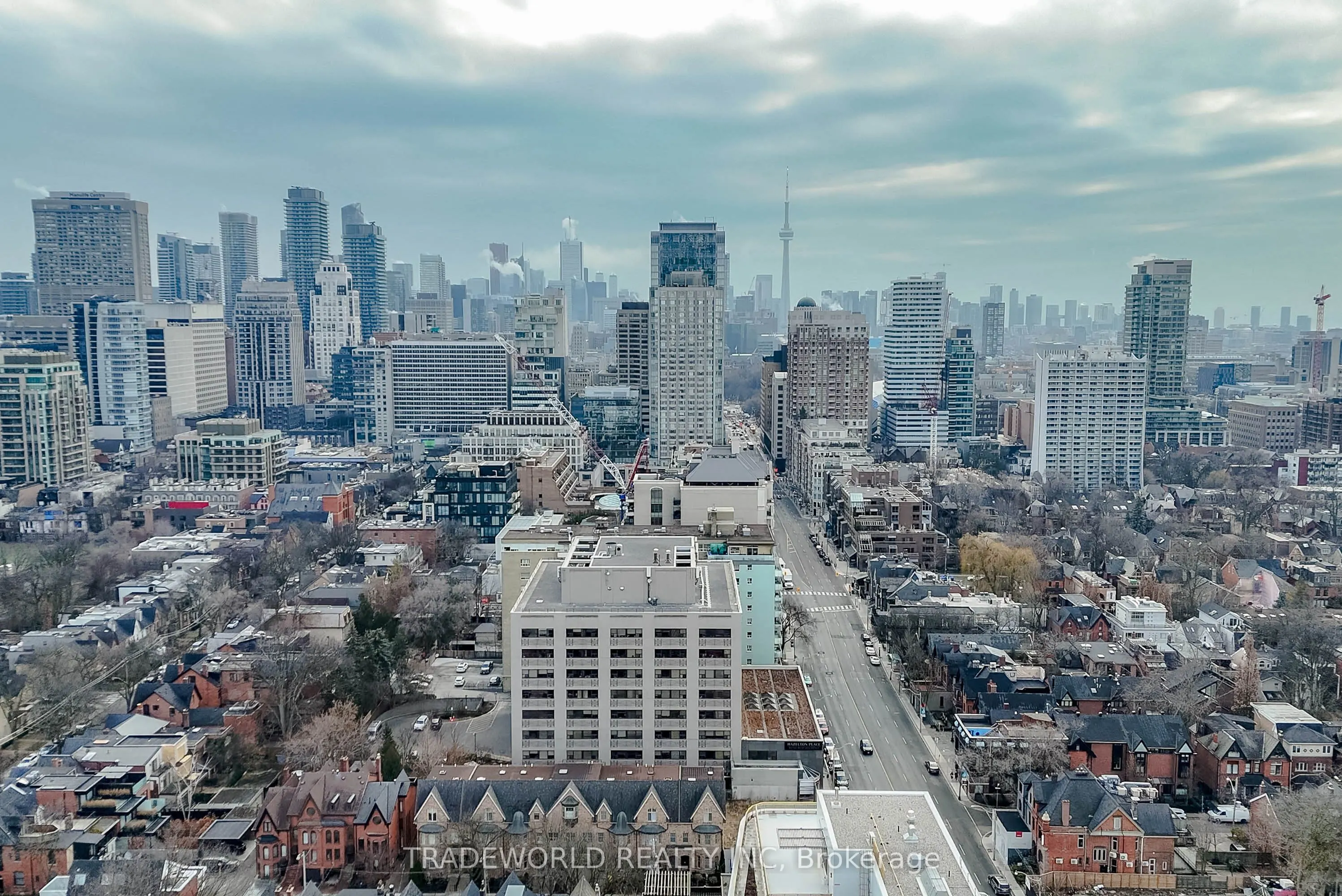 151 Avenue Road, #305