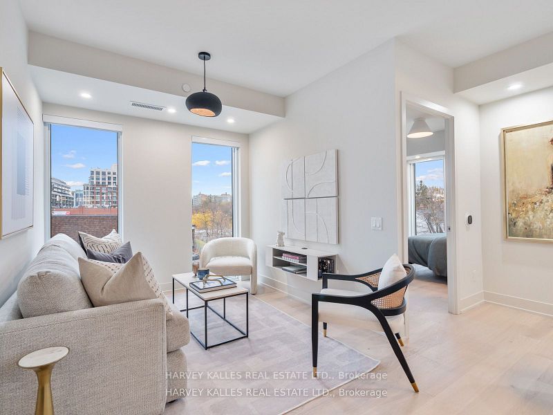 8 Manor Road W #LPH4
