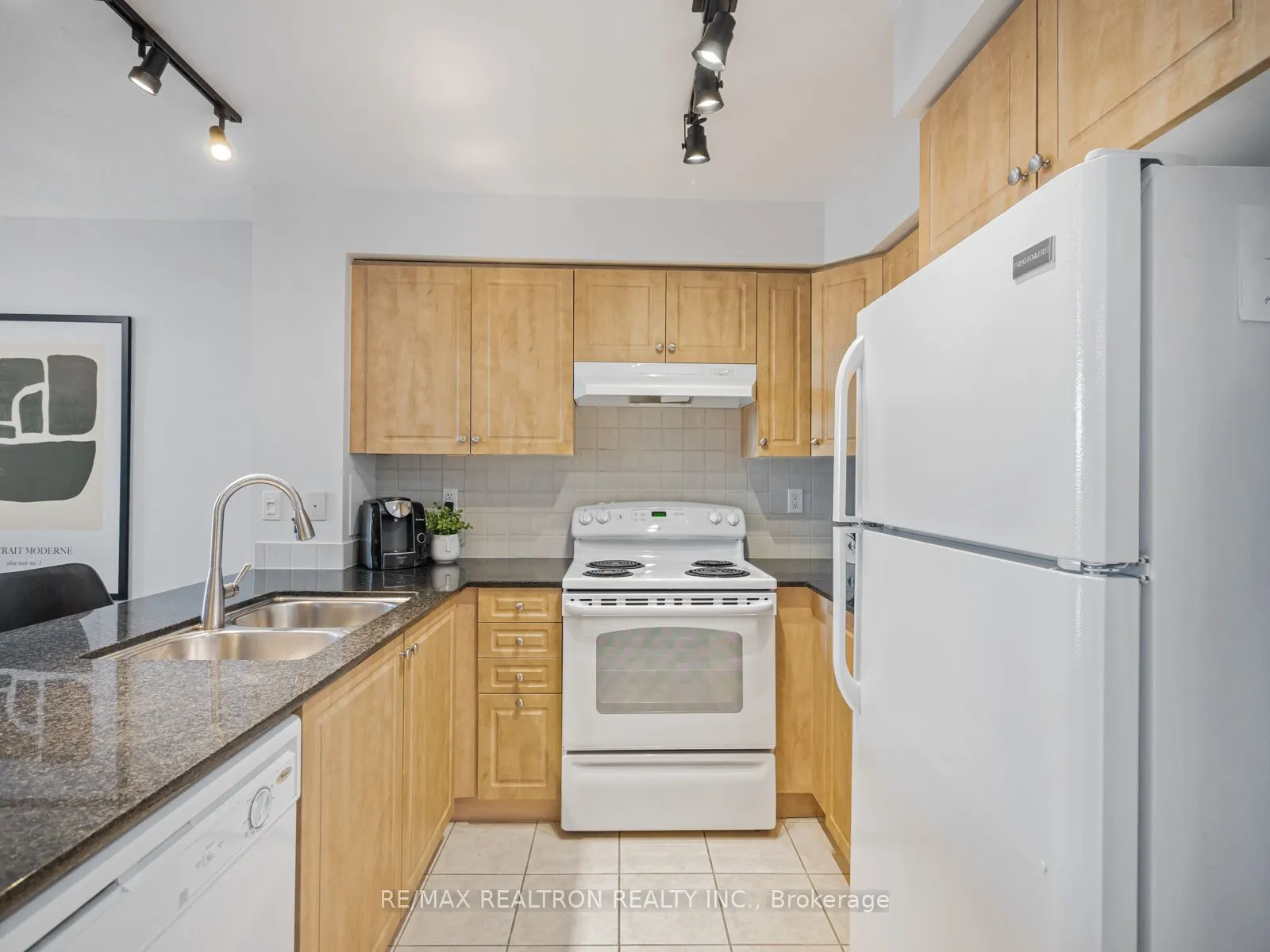 503 Beecroft Road, #318