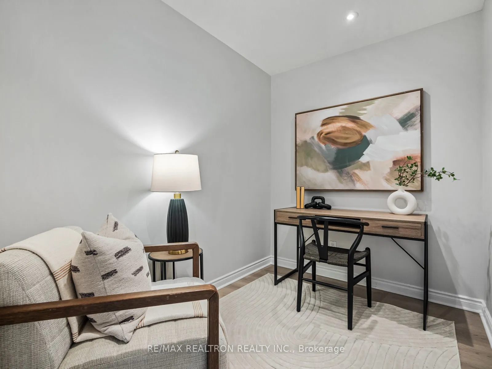 503 Beecroft Road, #318
