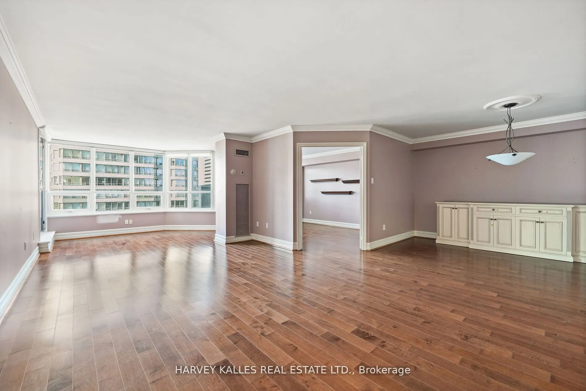 65 Spring Garden Avenue, #808