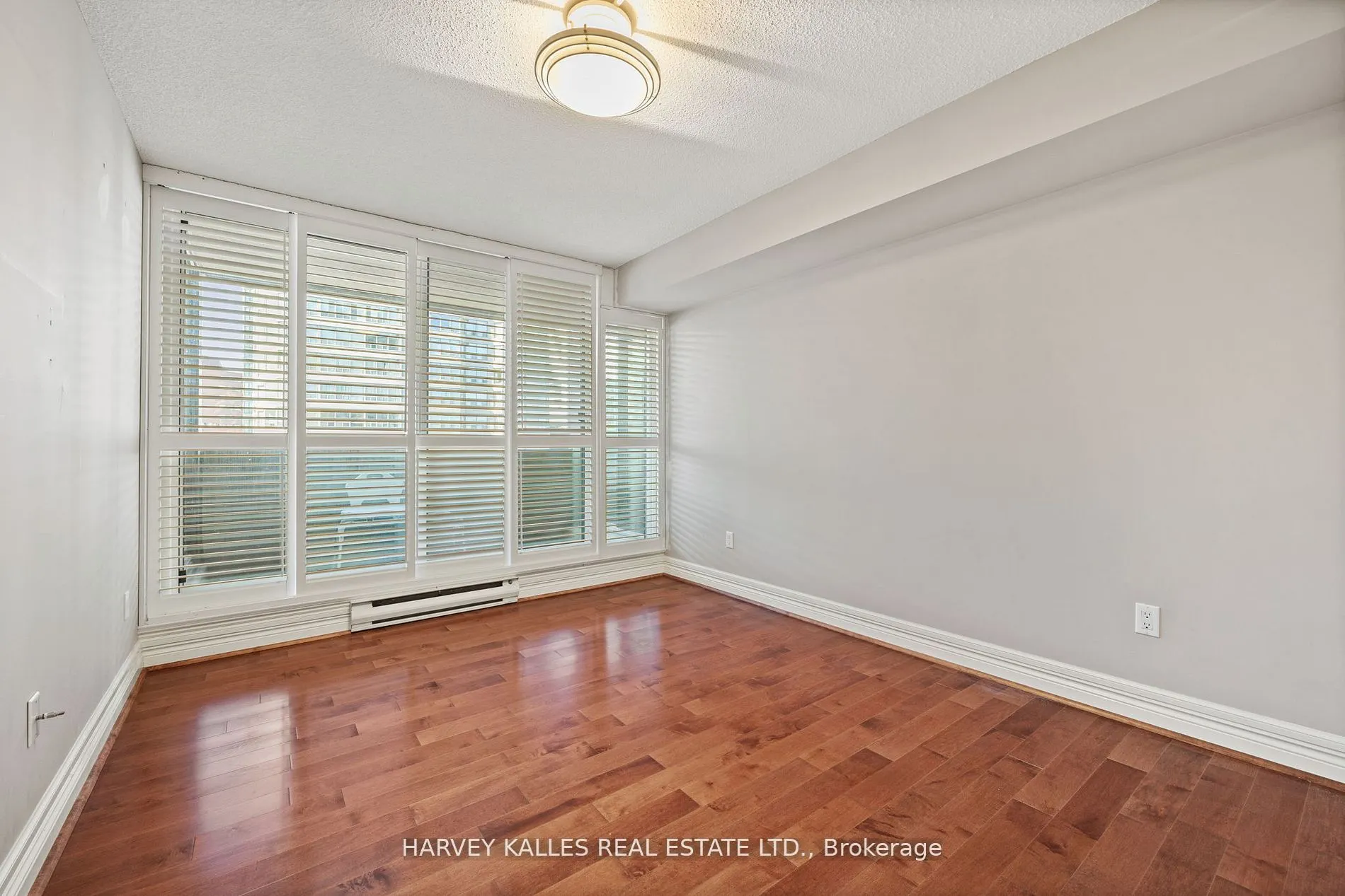 65 Spring Garden Avenue, #808