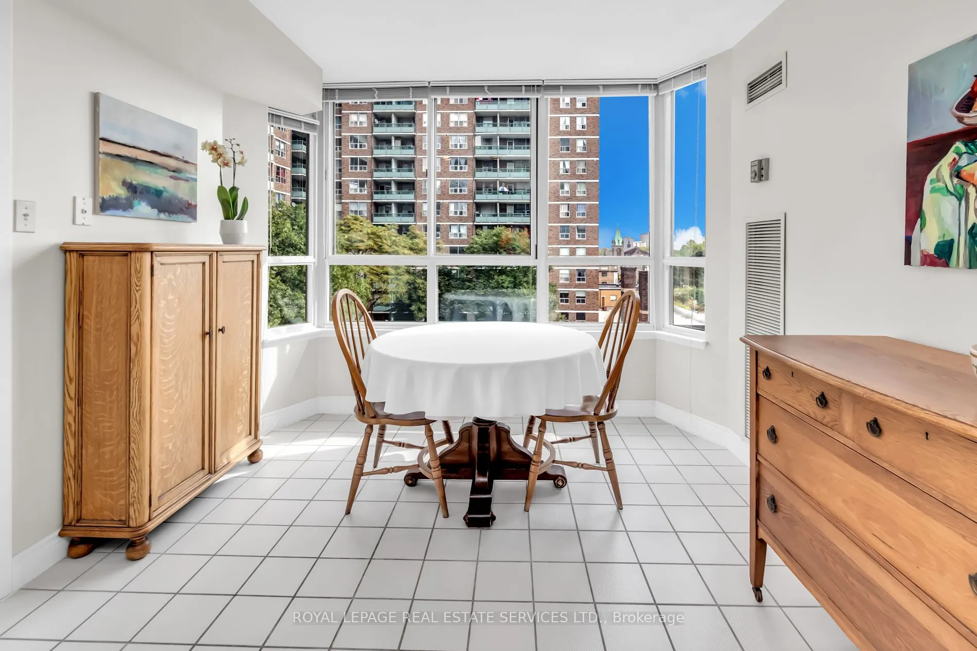 130 Carlton Street, #603