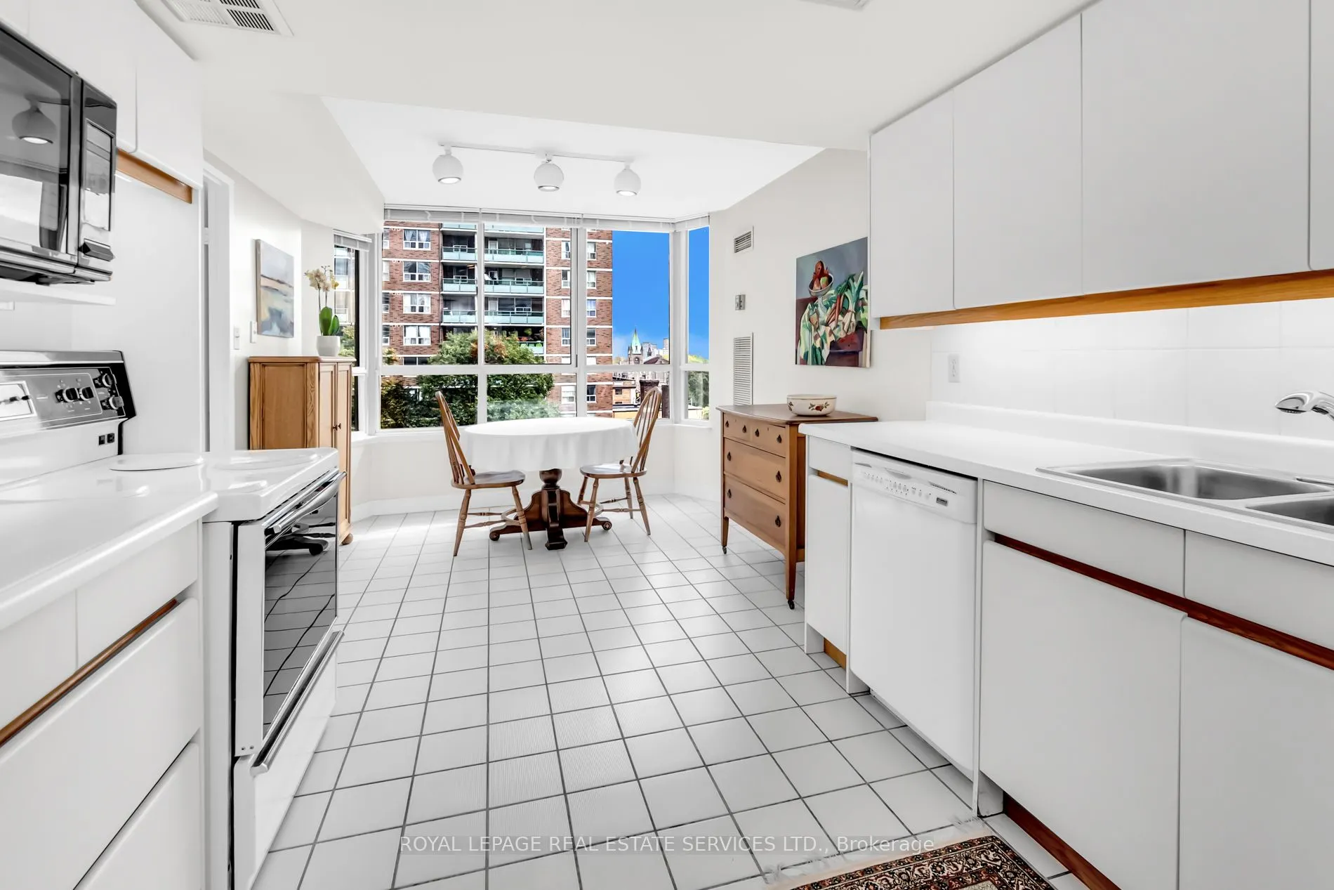130 Carlton Street, #603