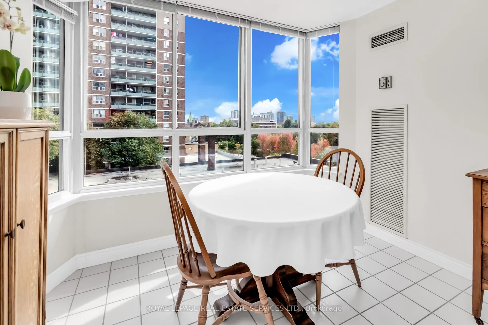 130 Carlton Street, #603