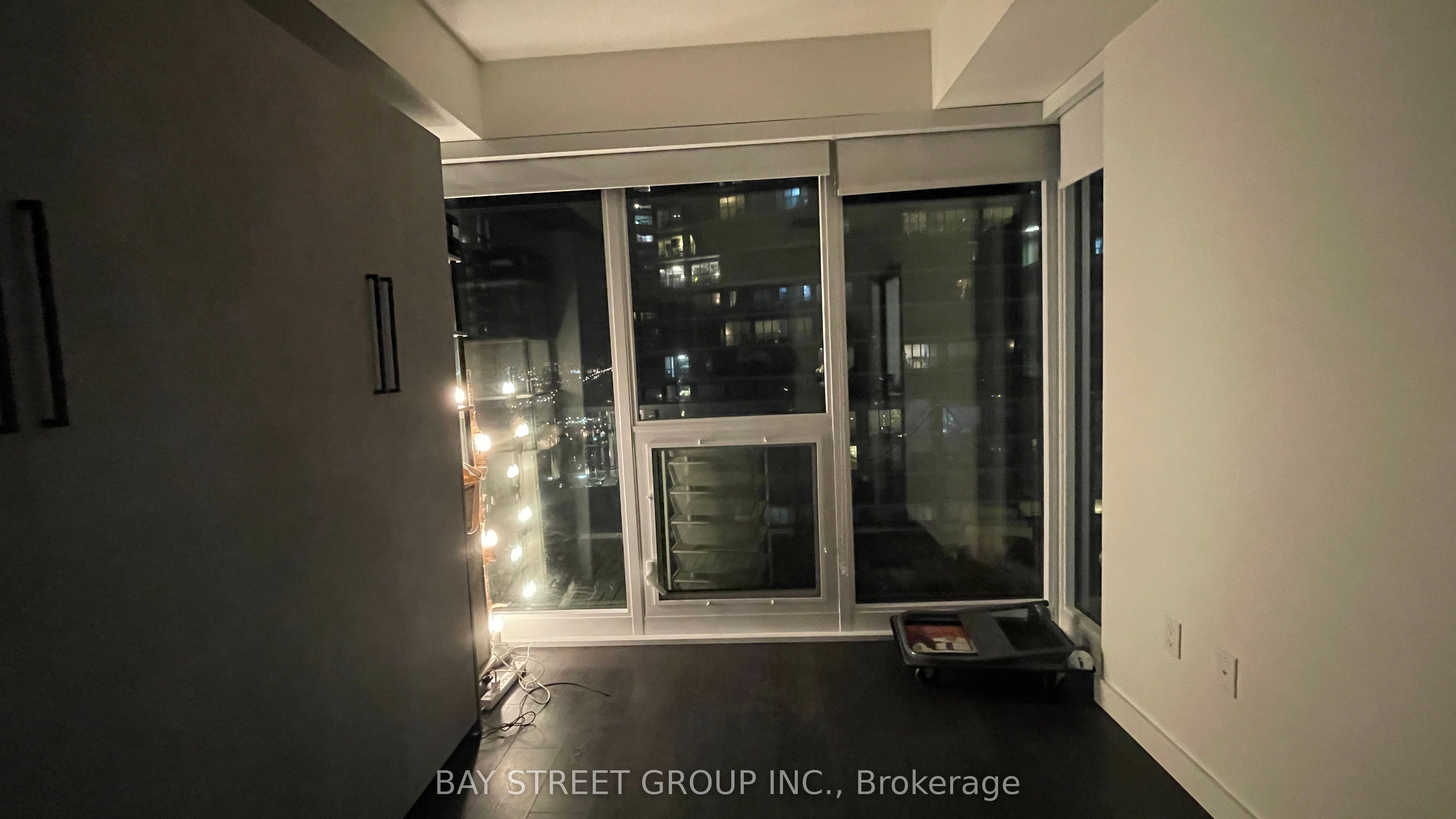 95 Mcmahon Drive #2515