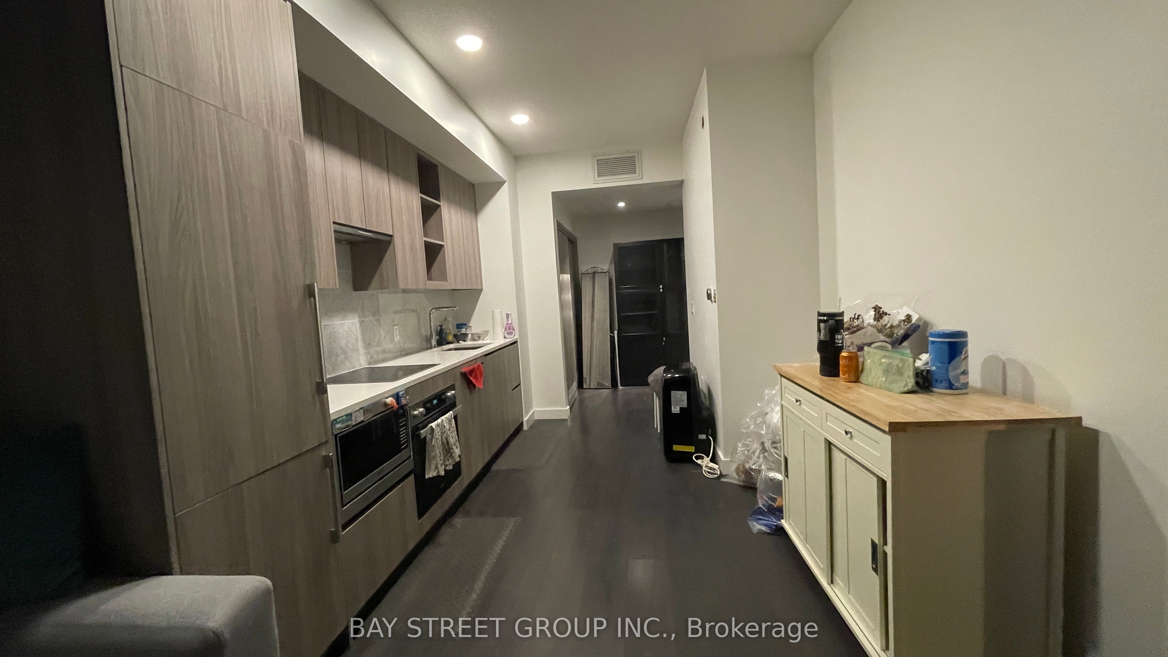 95 Mcmahon Drive #2515
