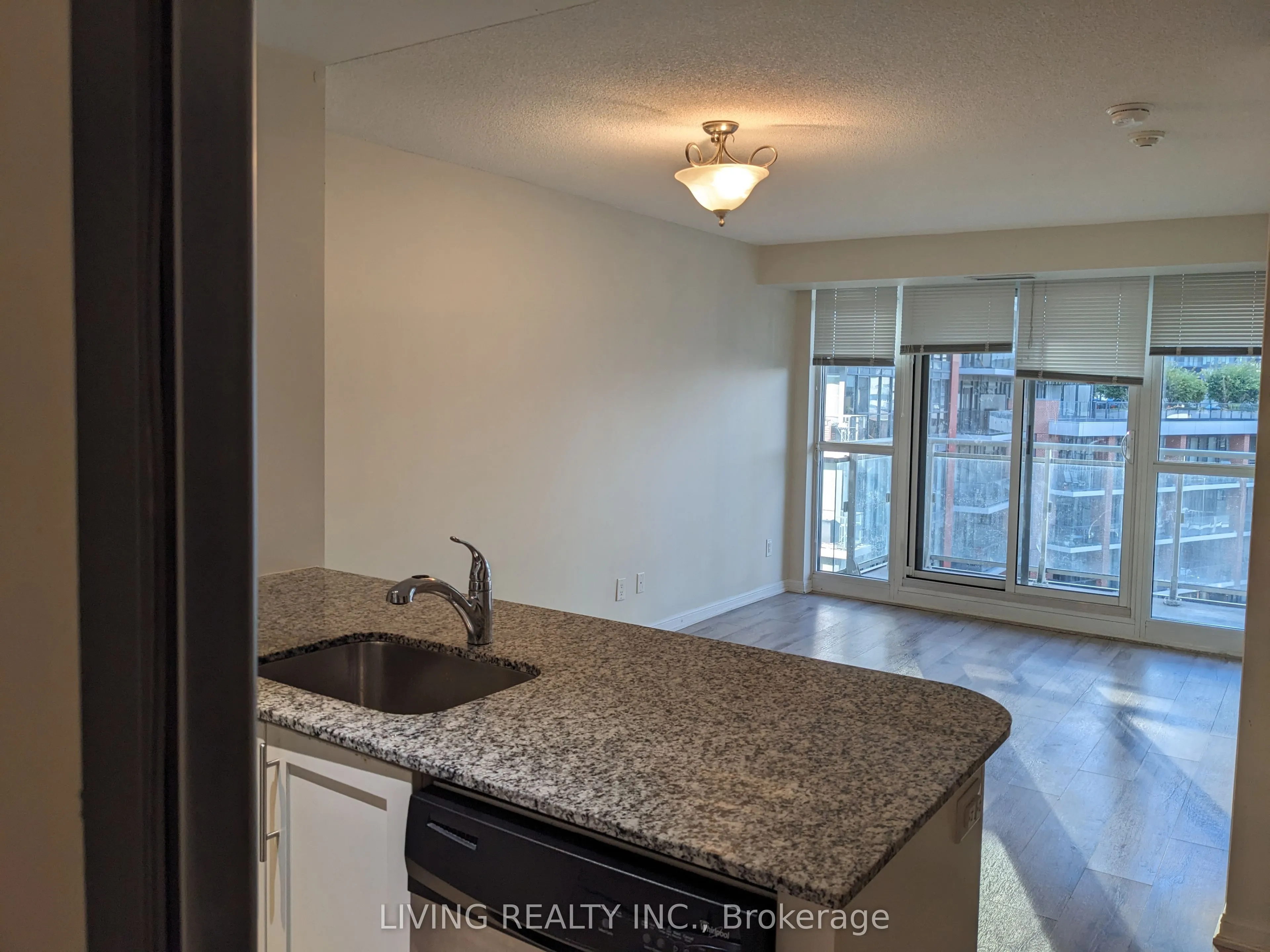 38 Grand Magazine Street, #1029