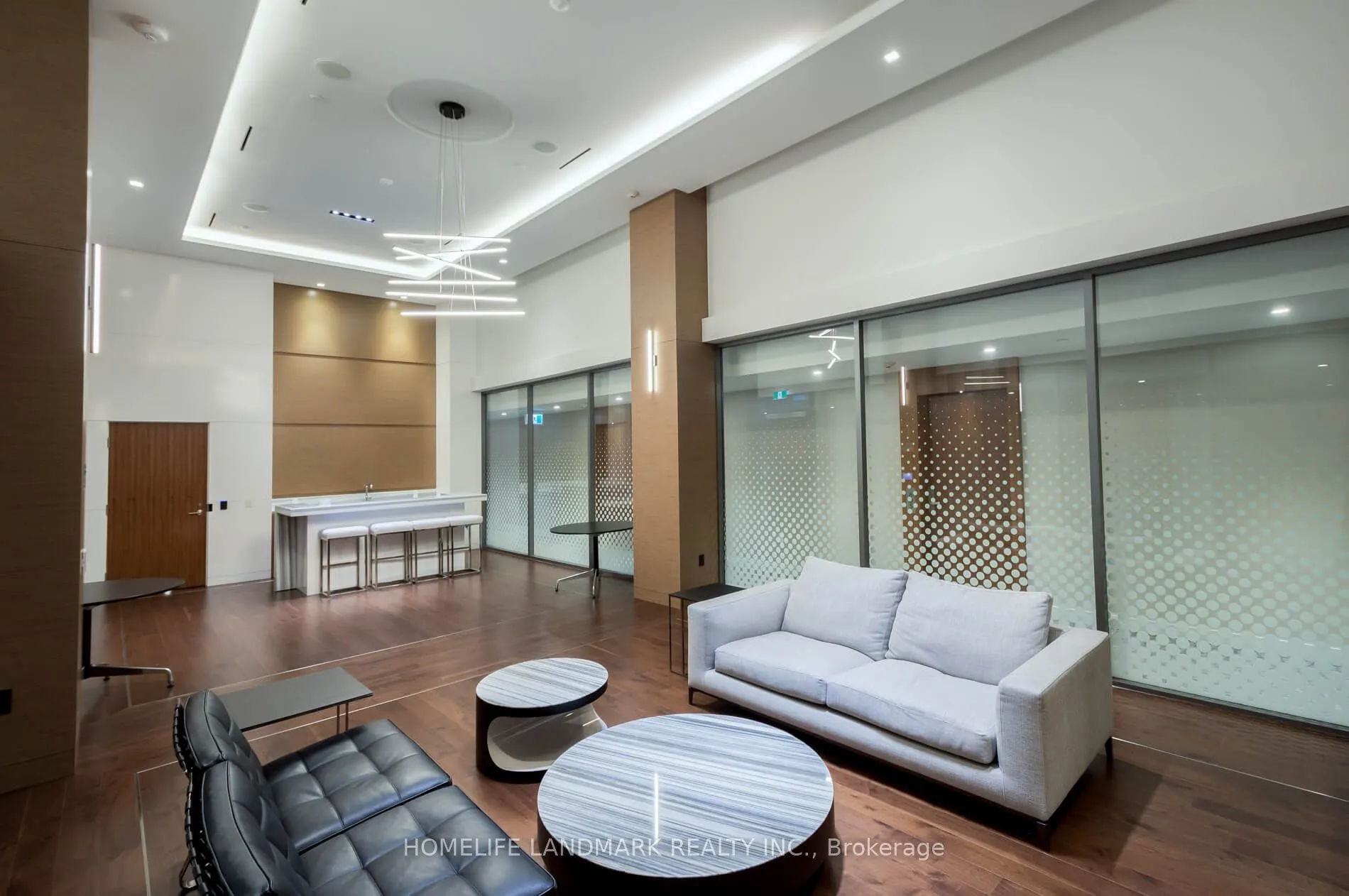 15 Queens Quay E, #2304