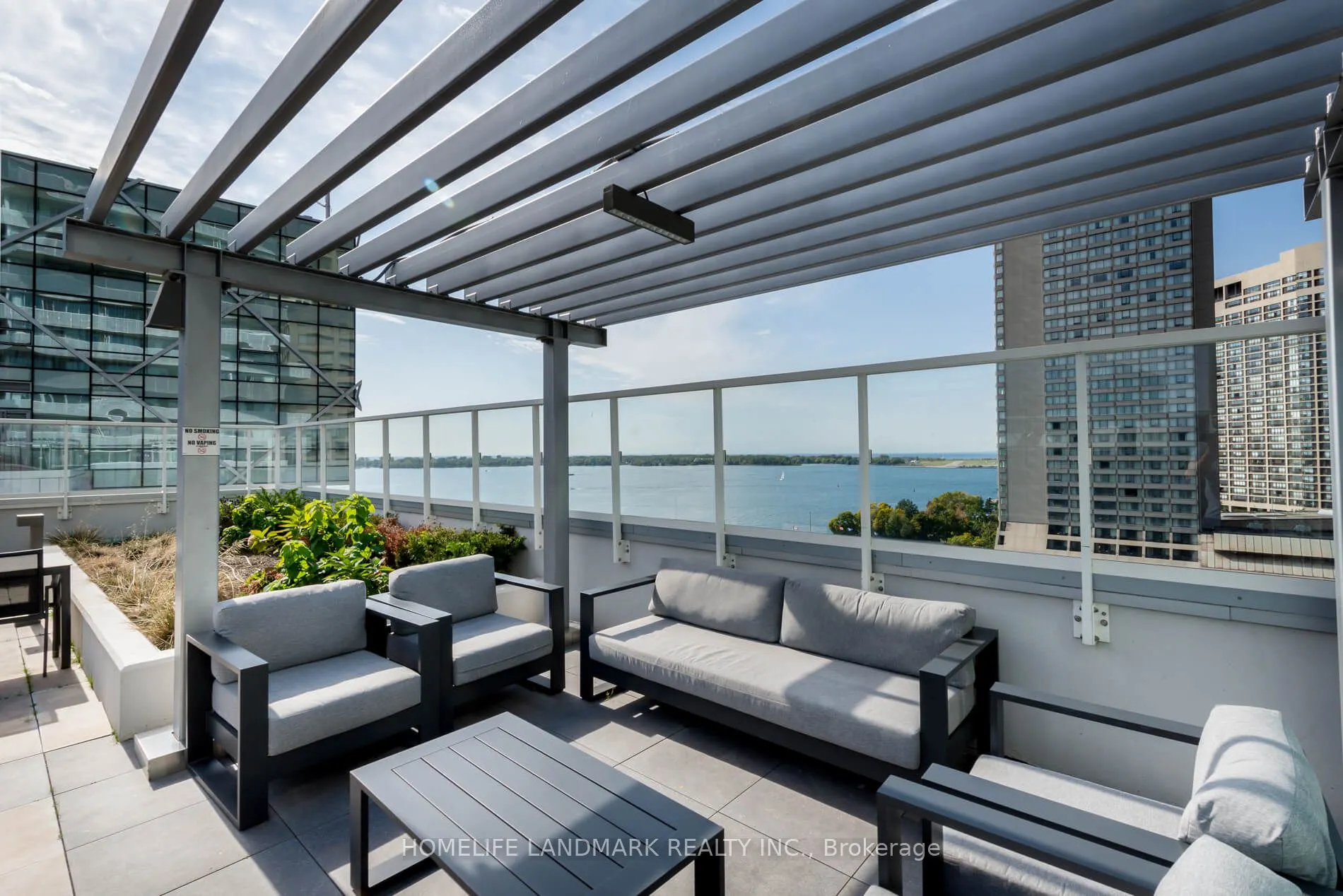 15 Queens Quay E, #2304