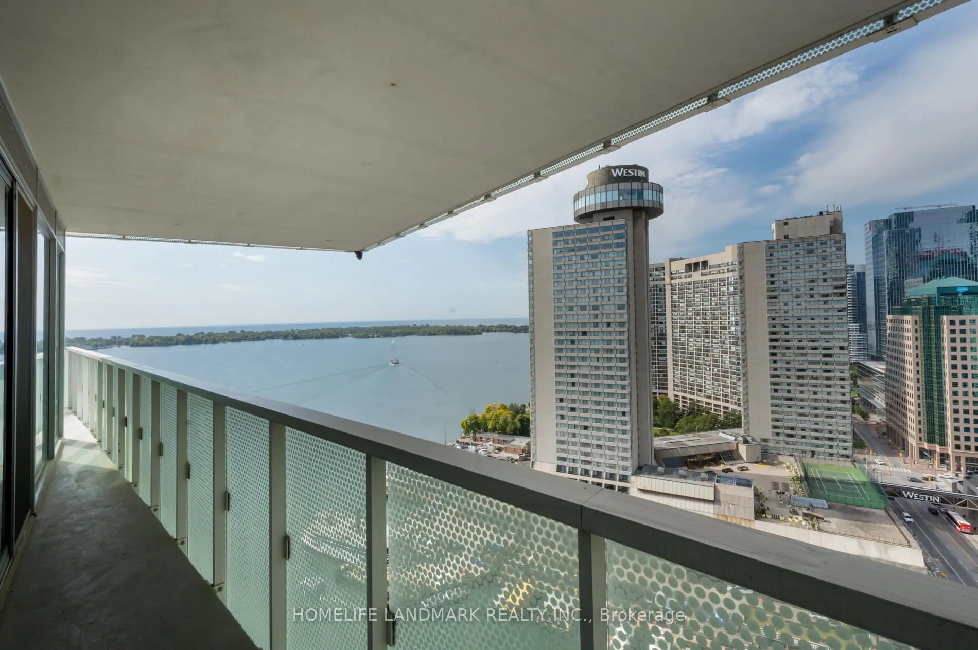 15 Queens Quay E, #2304