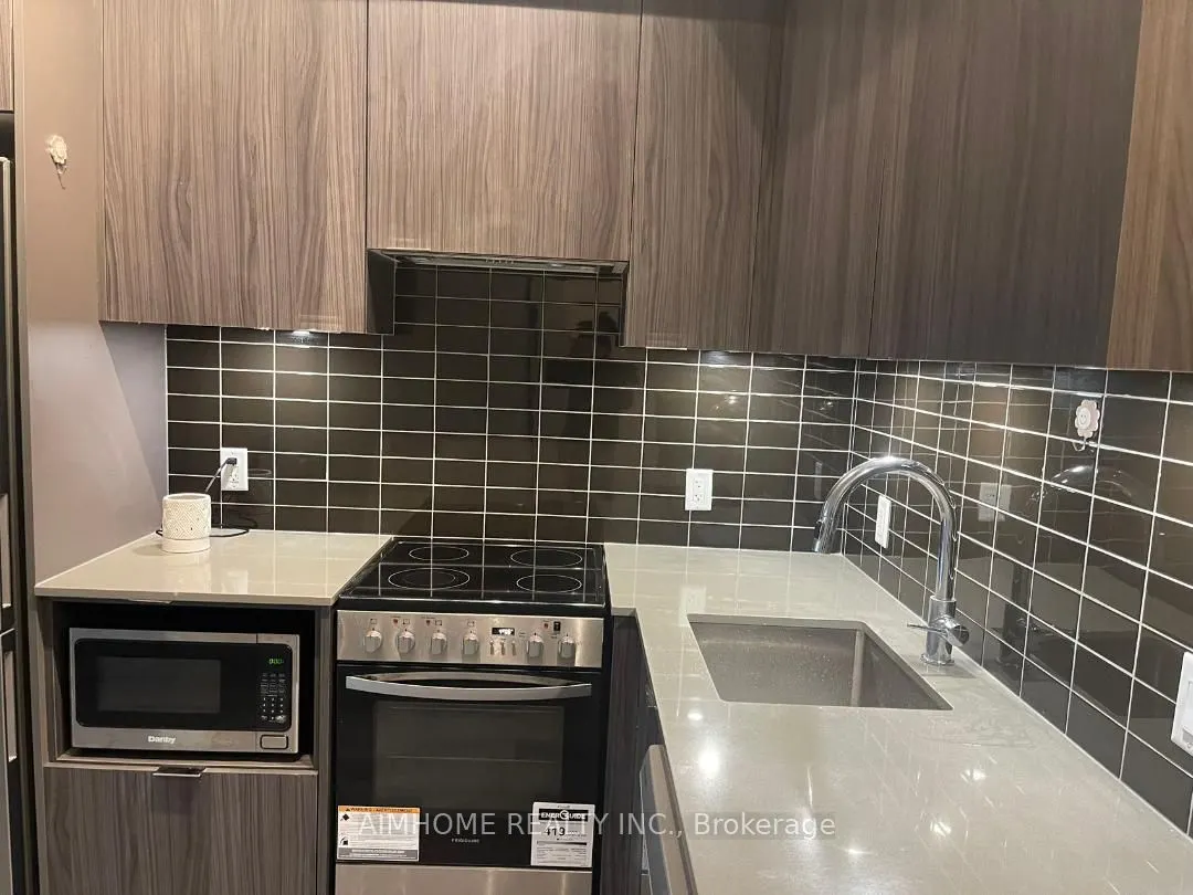 395 Bloor Street E, #4509