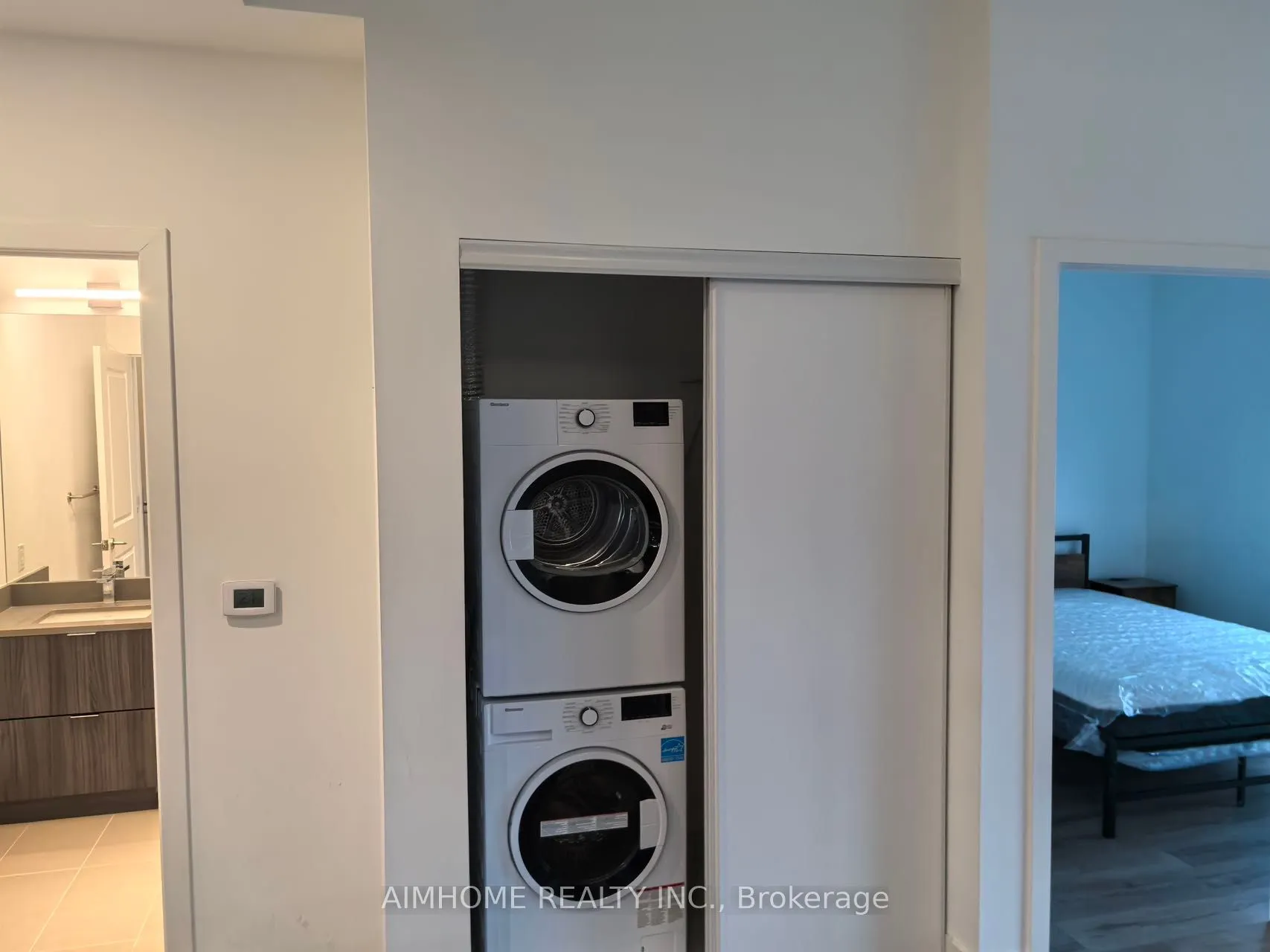 395 Bloor Street E, #4509
