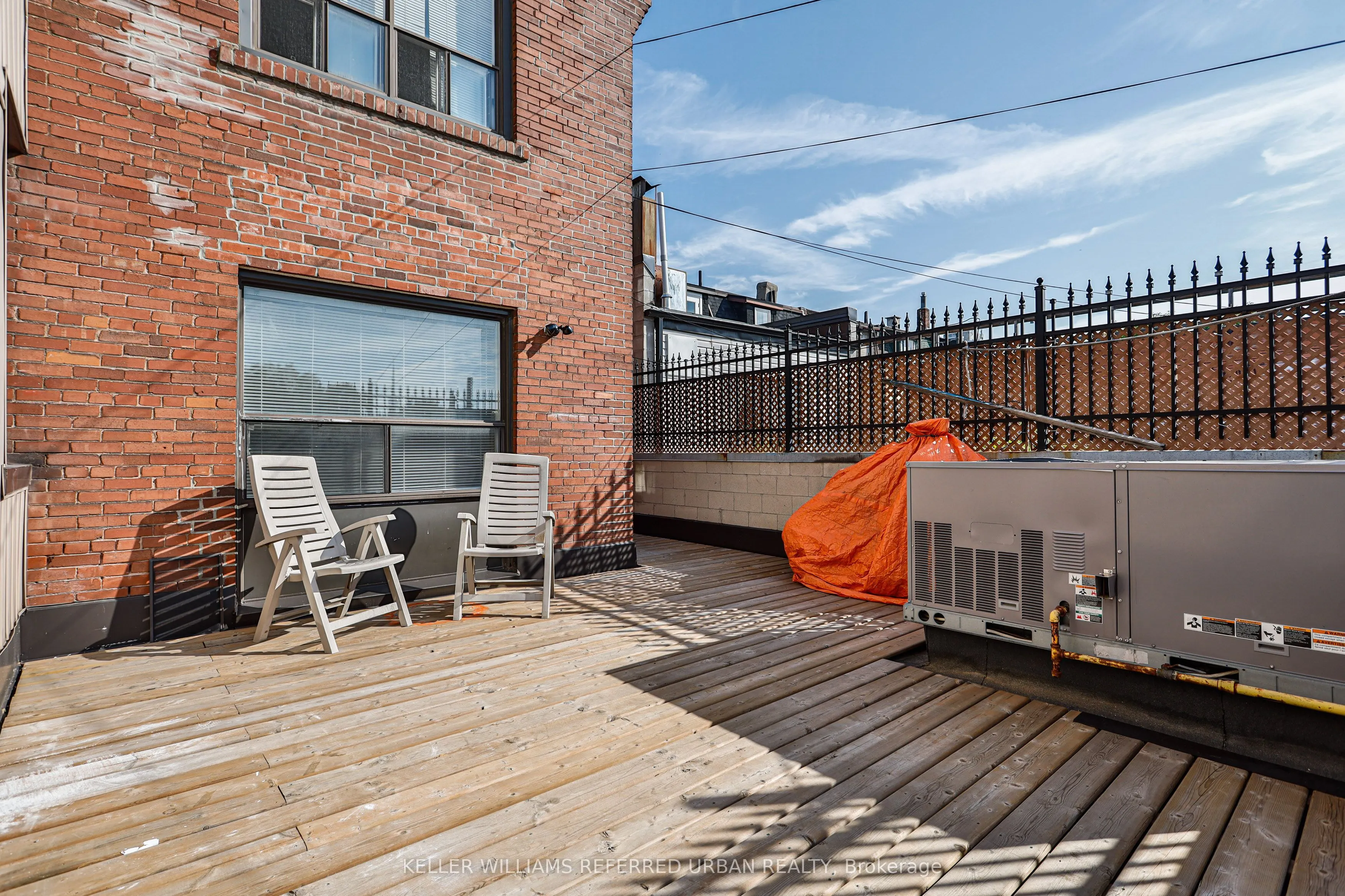 523 Bloor Street W #1
