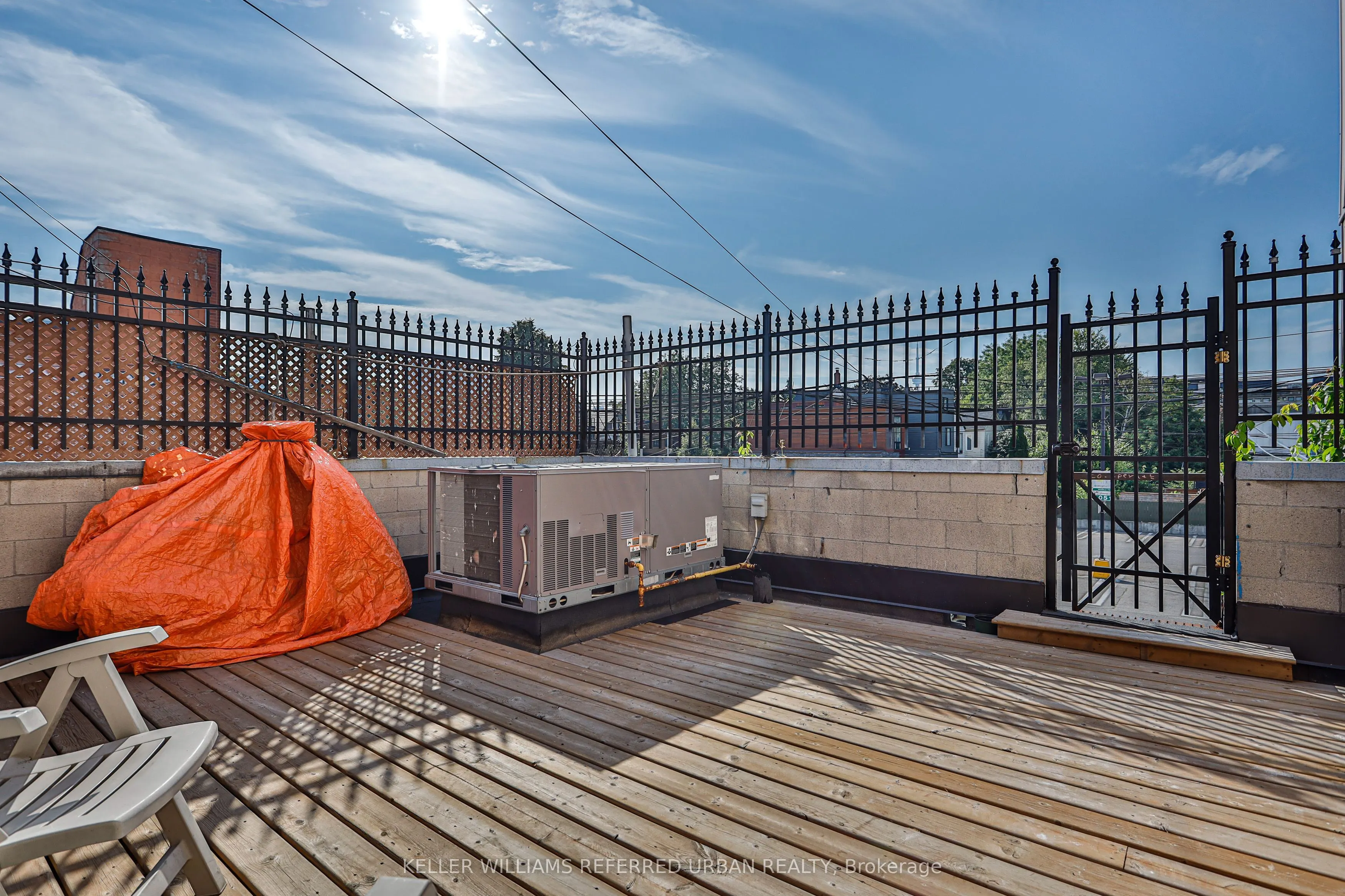 523 Bloor Street W #1