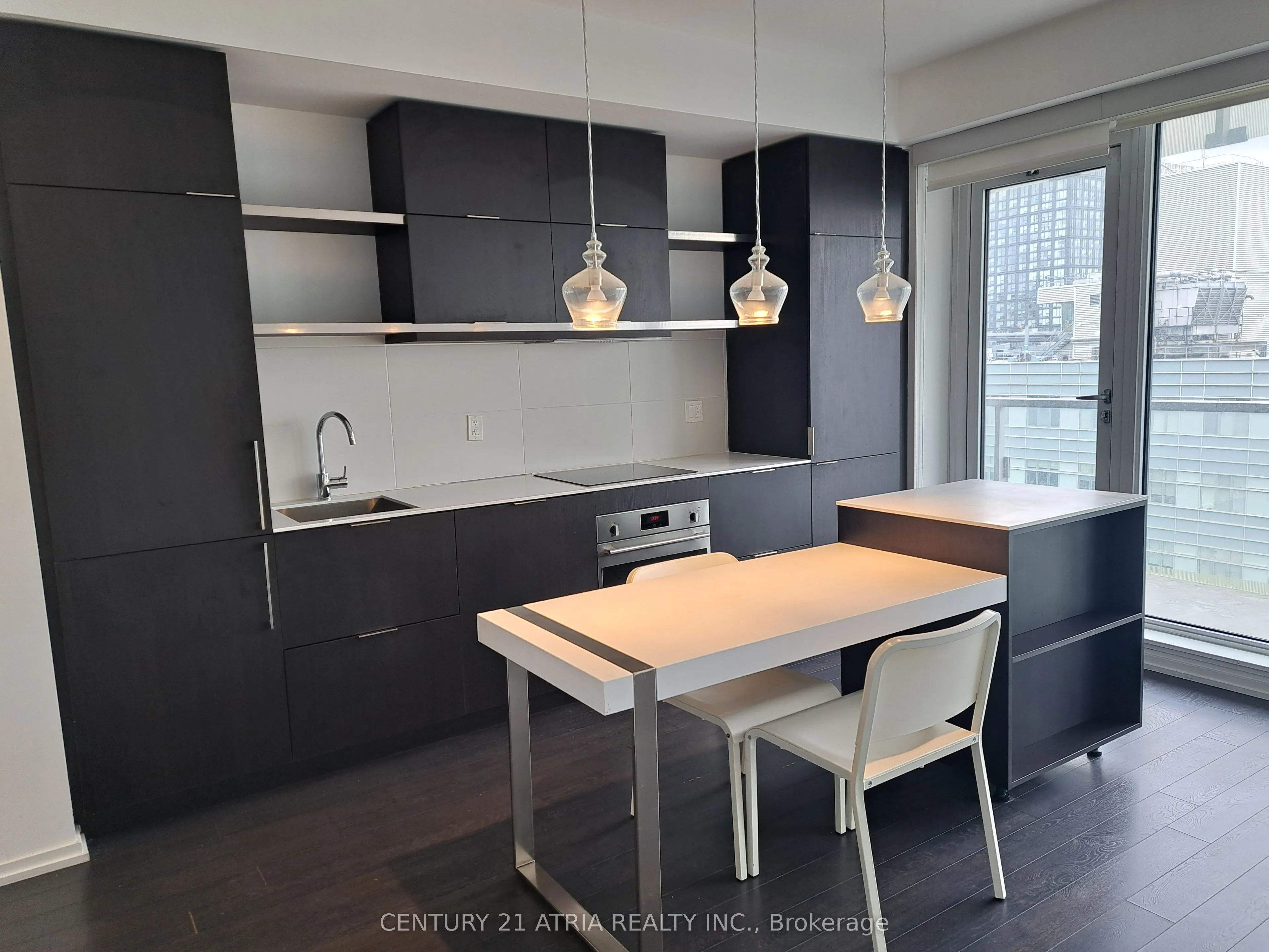 197 Yonge Street #2004