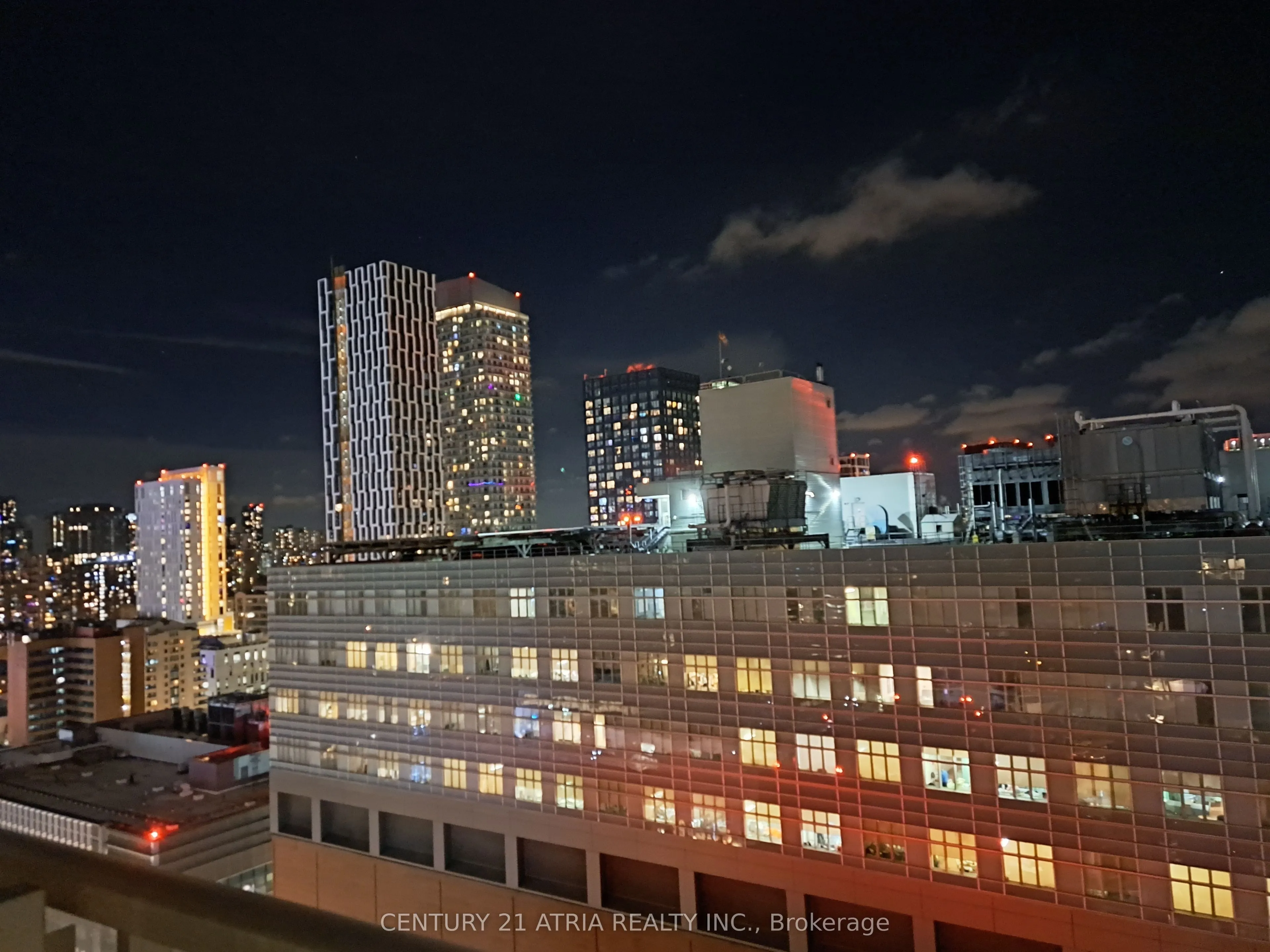 197 Yonge Street #2004
