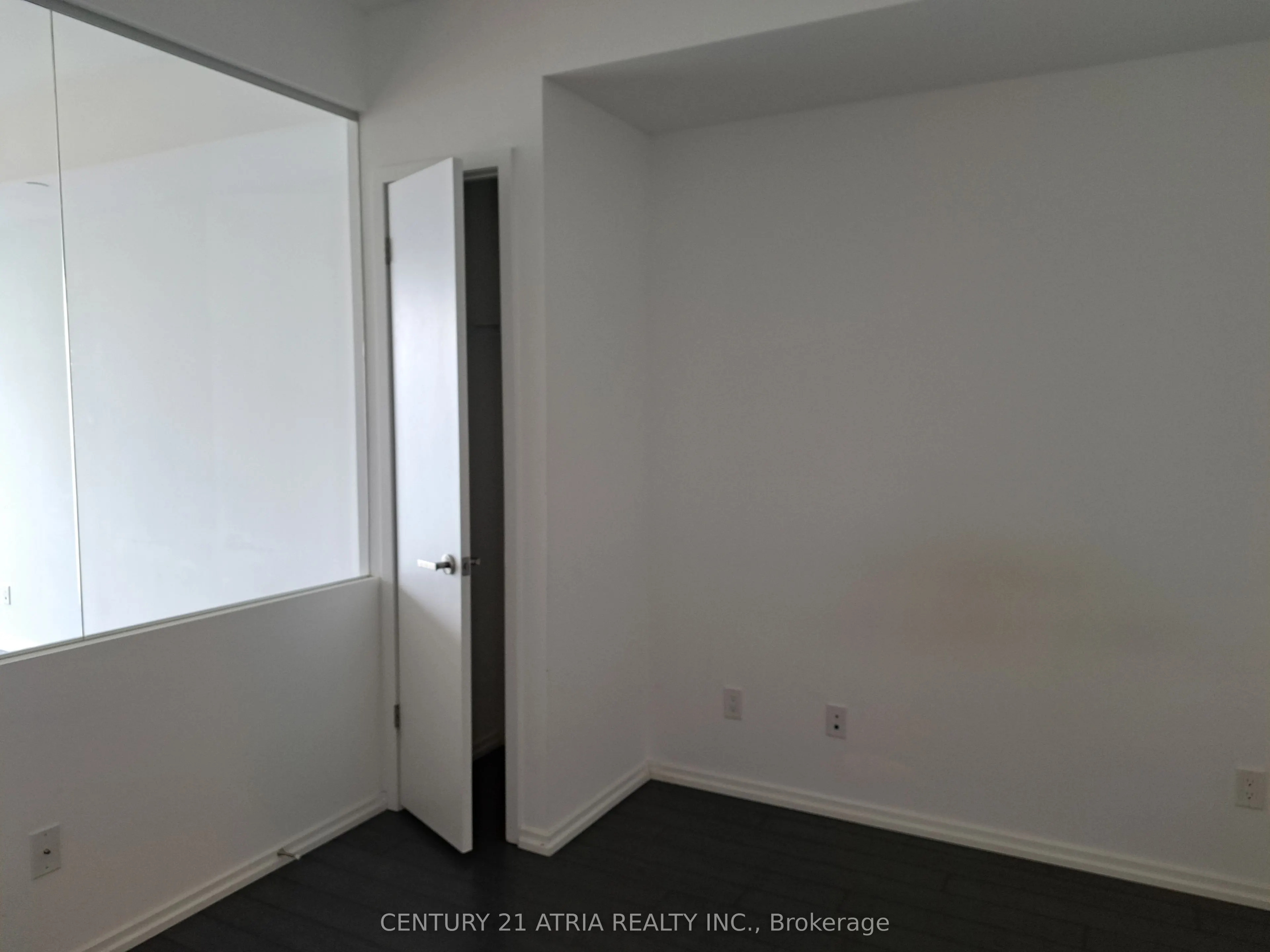197 Yonge Street #2004