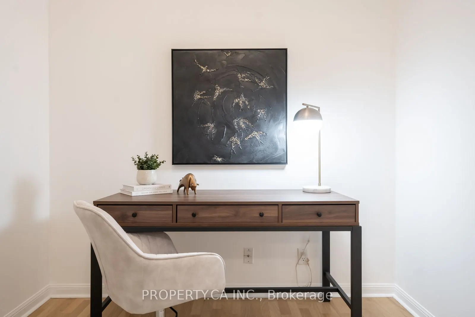 230 Queens Quay W #1815