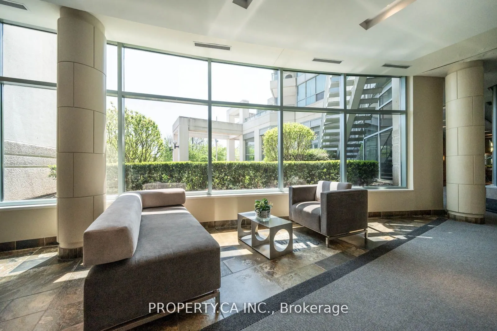 230 Queens Quay W #1815