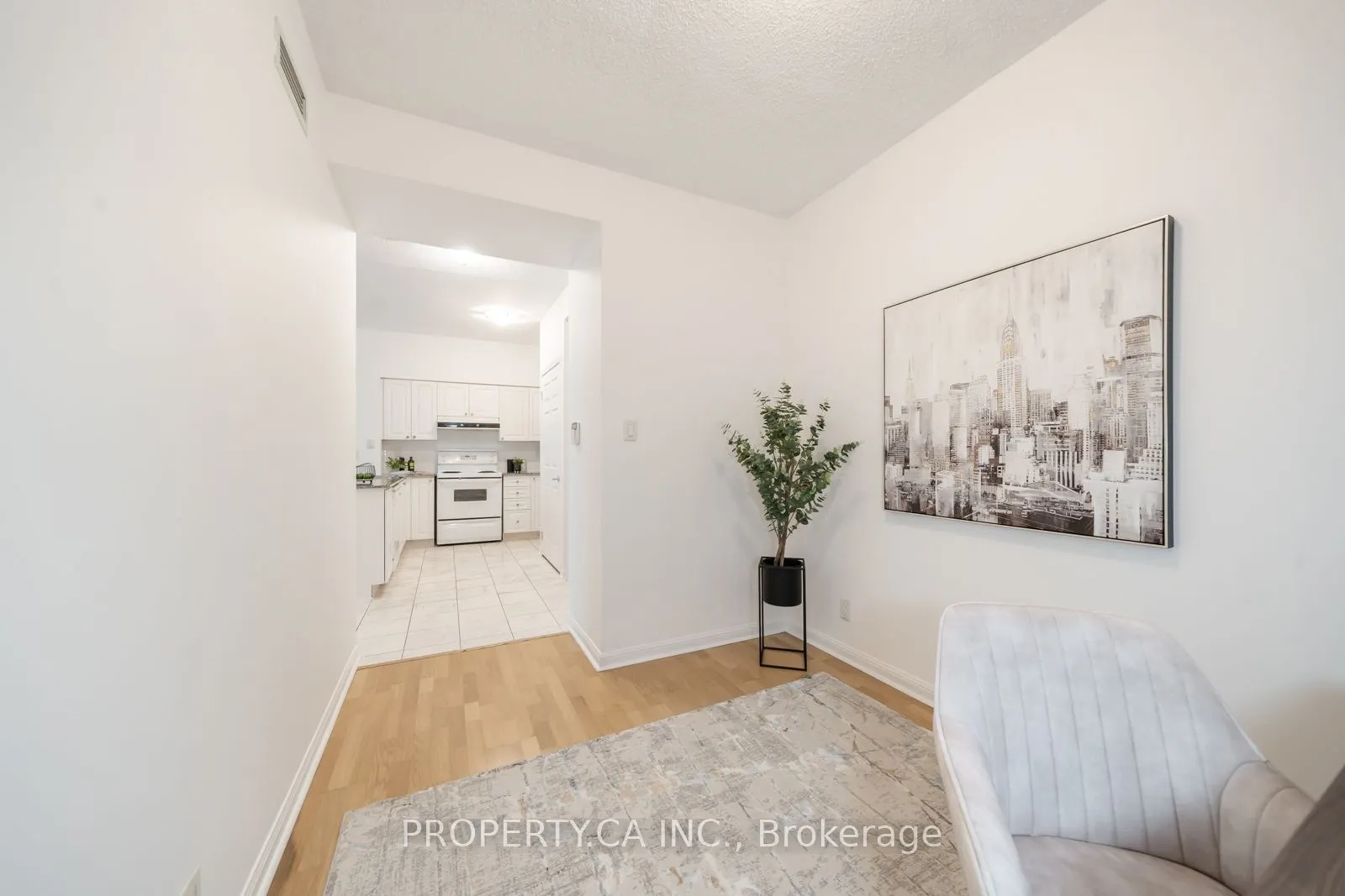 230 Queens Quay W #1815