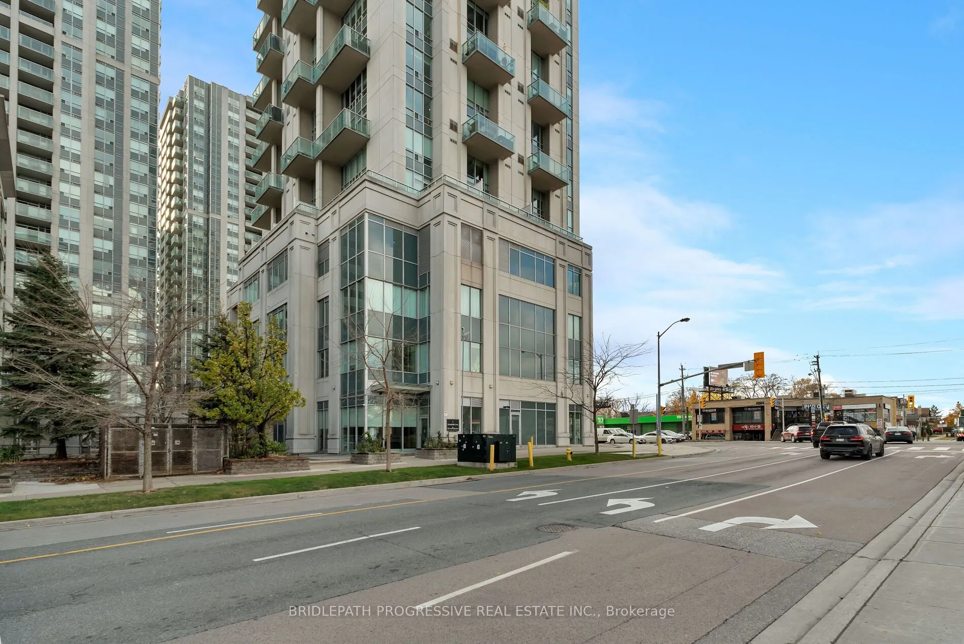 1 Avondale Avenue #509