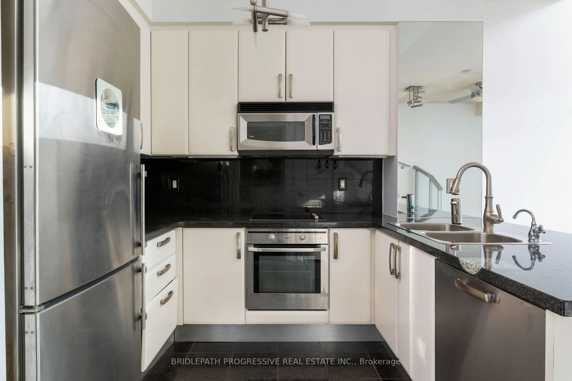 1 Avondale Avenue #509