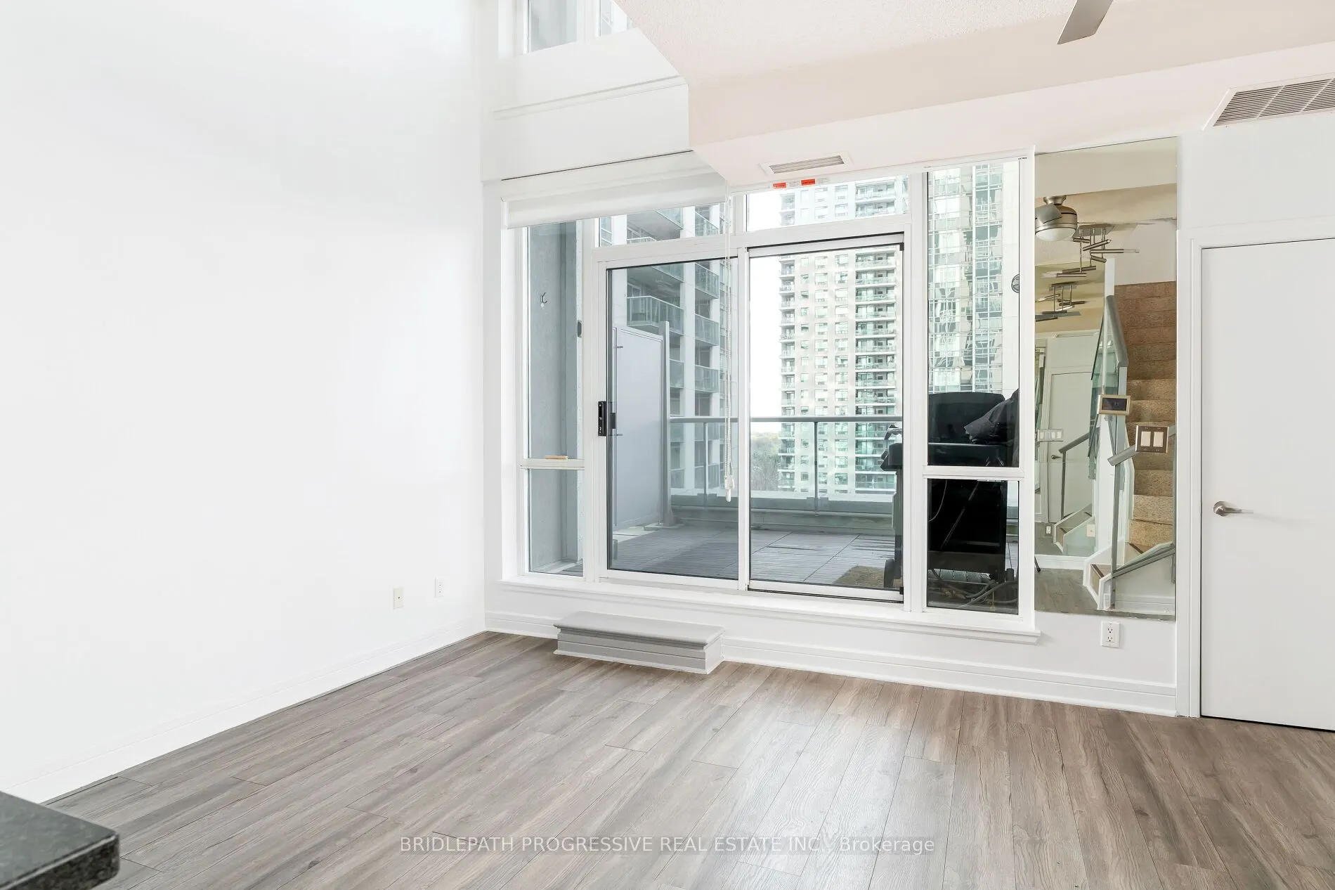 1 Avondale Avenue #509