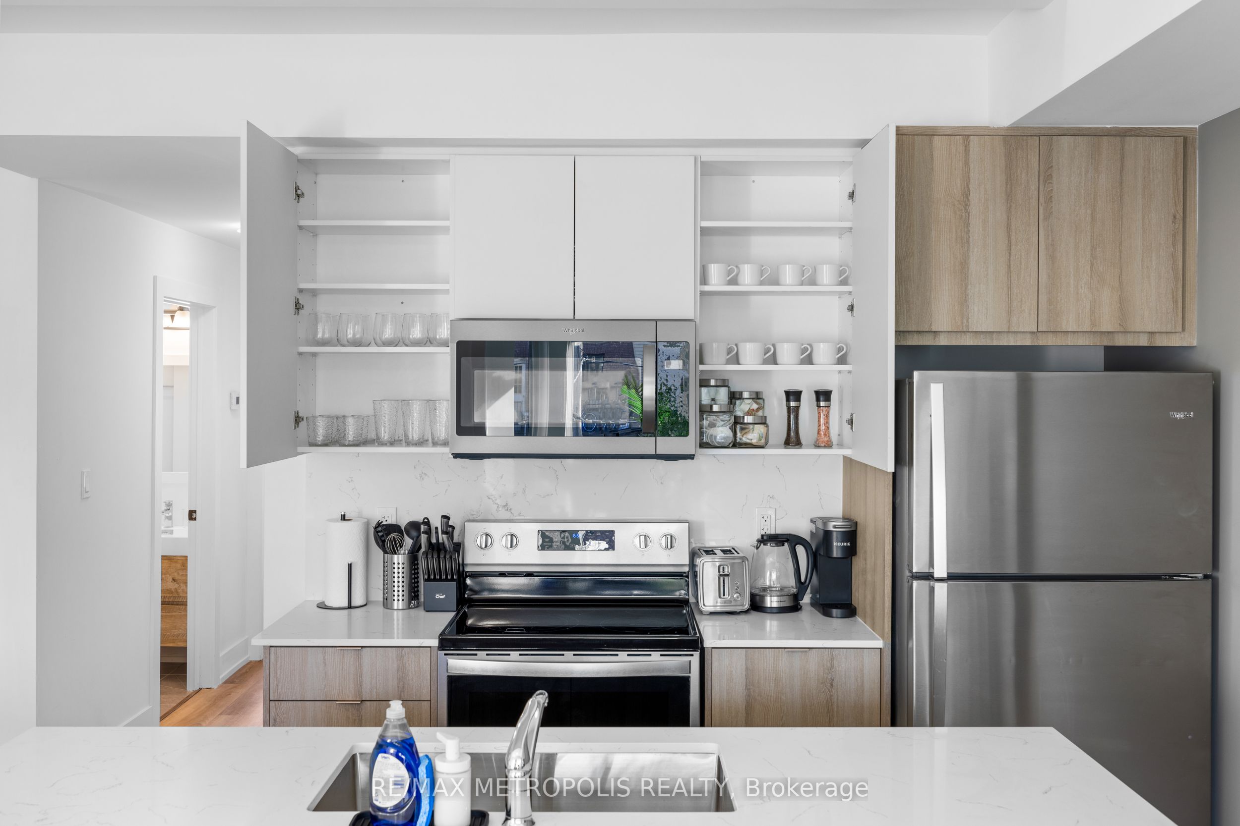 449 Lansdowne Avenue, #Upper-A