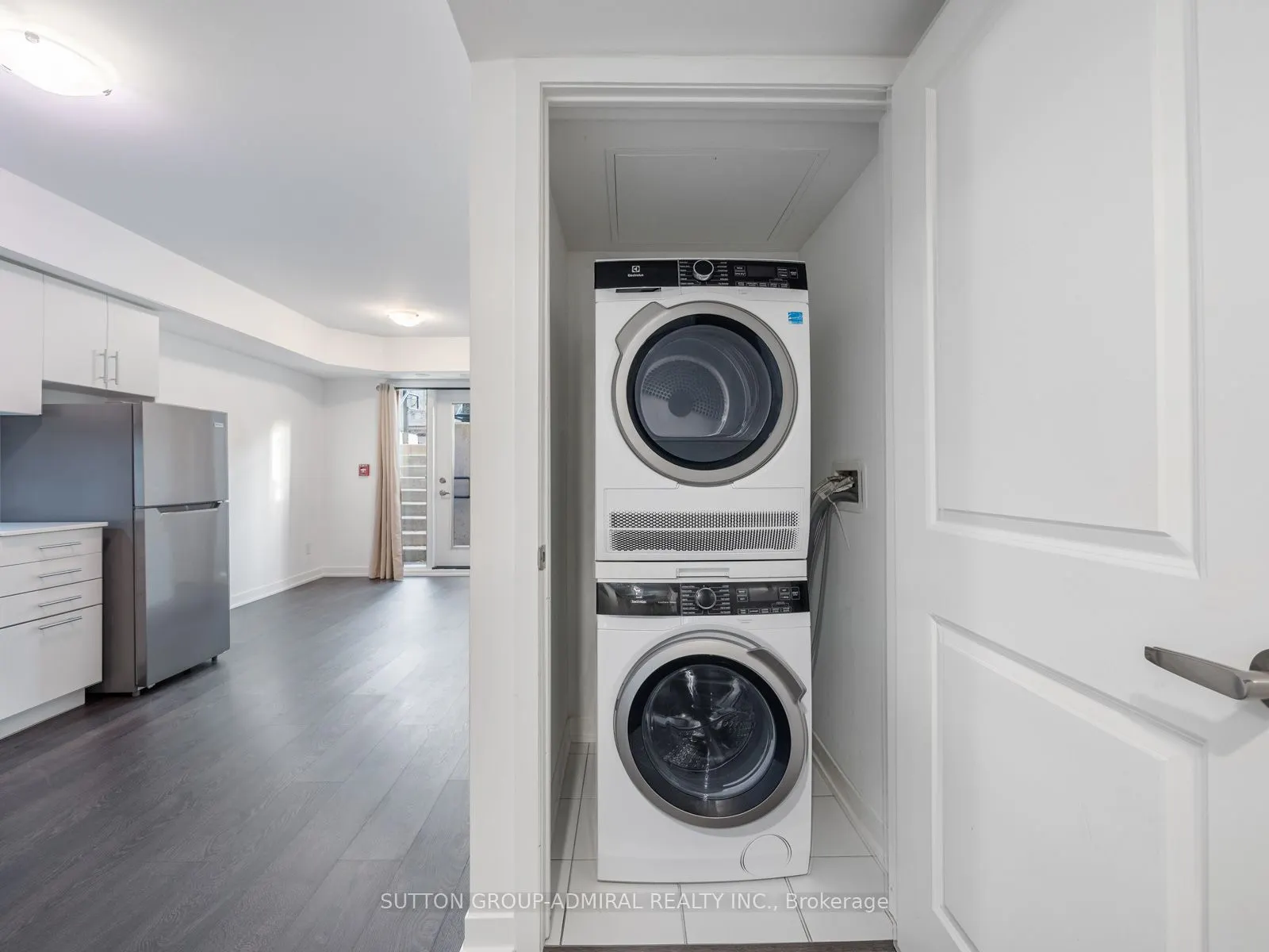 16 Marquette Avenue, #3
