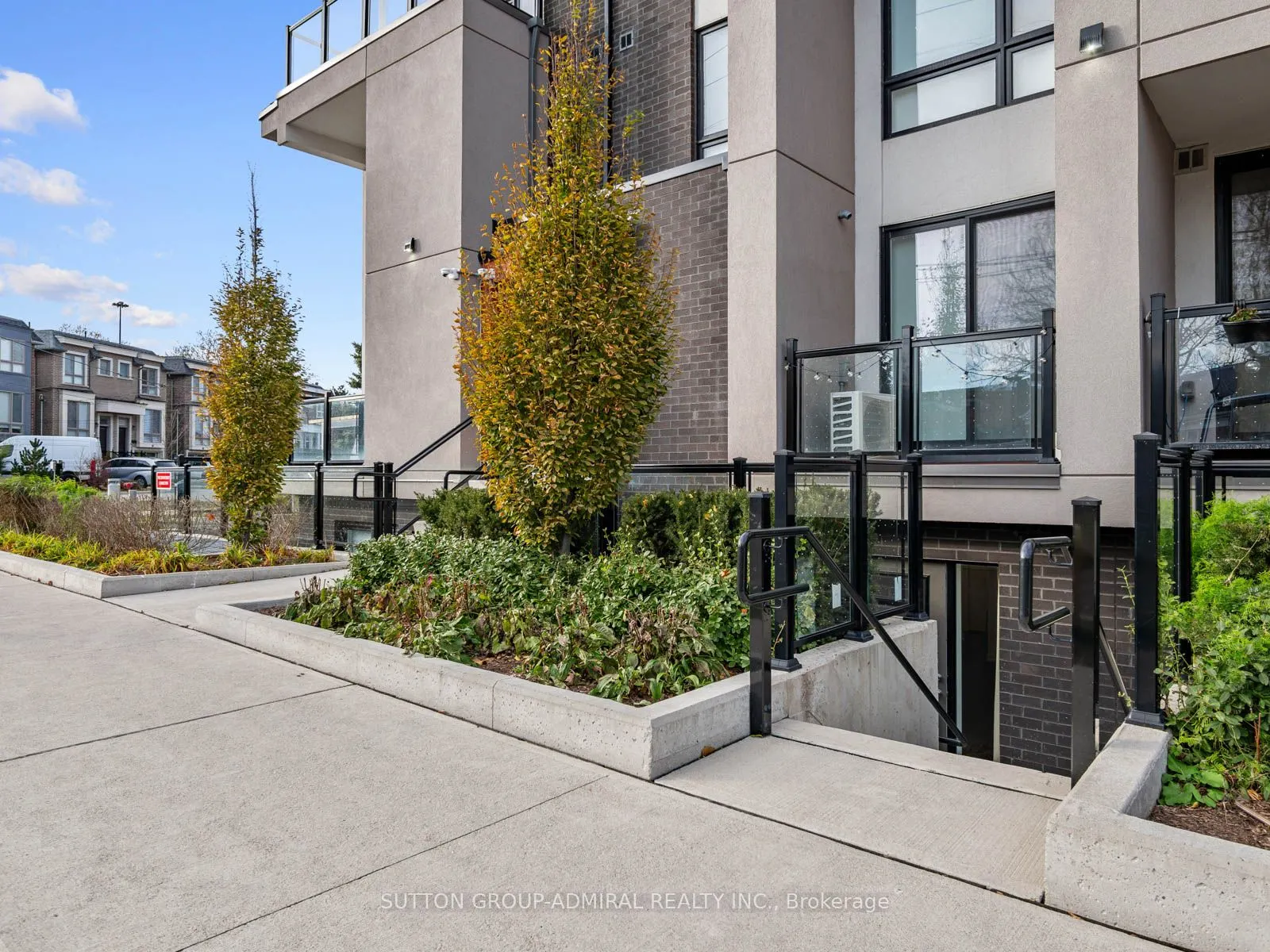 16 Marquette Avenue, #3