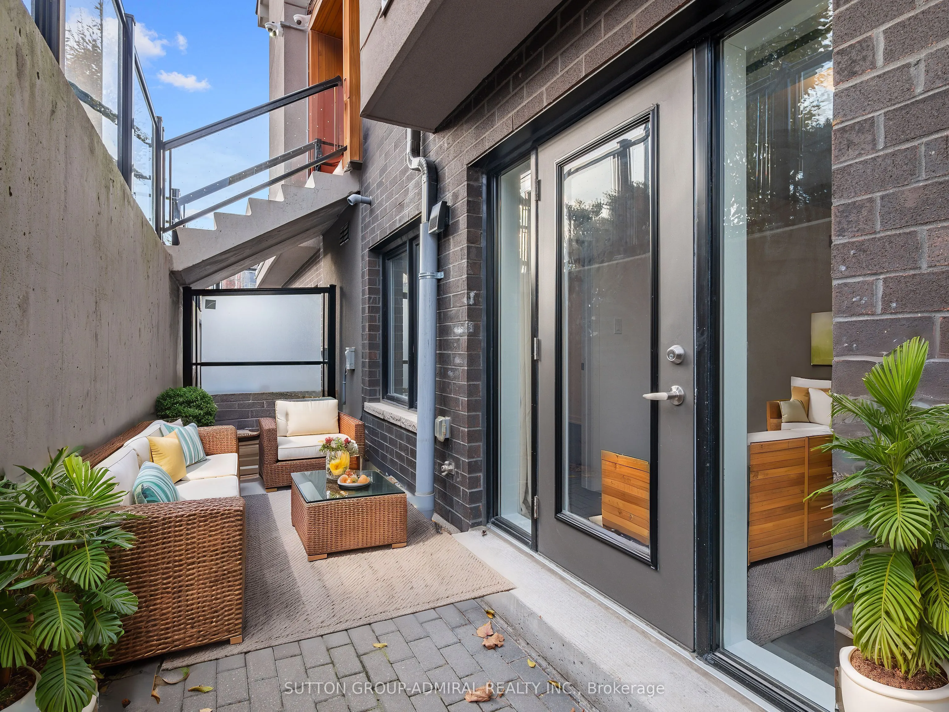 16 Marquette Avenue, #3
