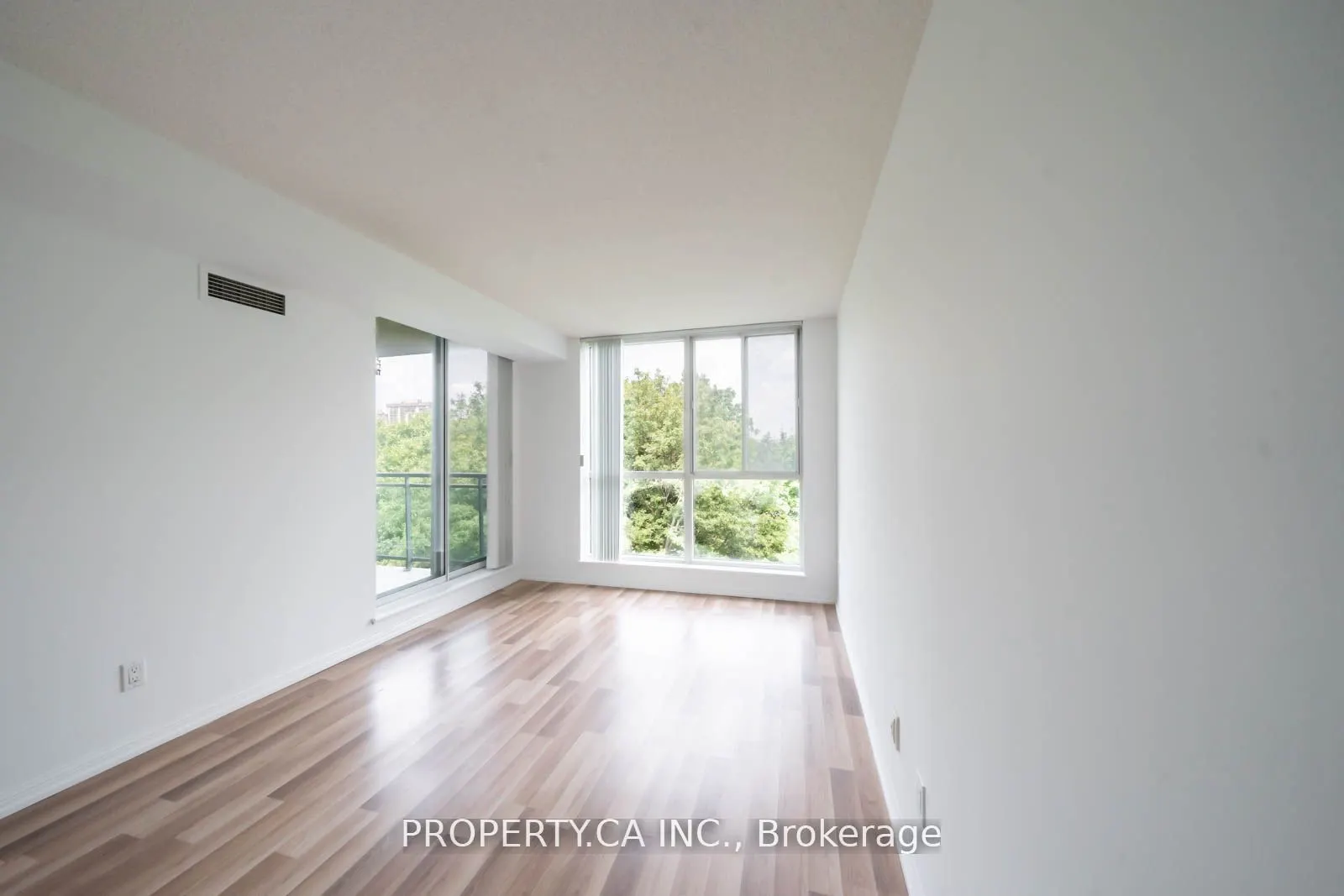 398 Eglinton Avenue E, #603