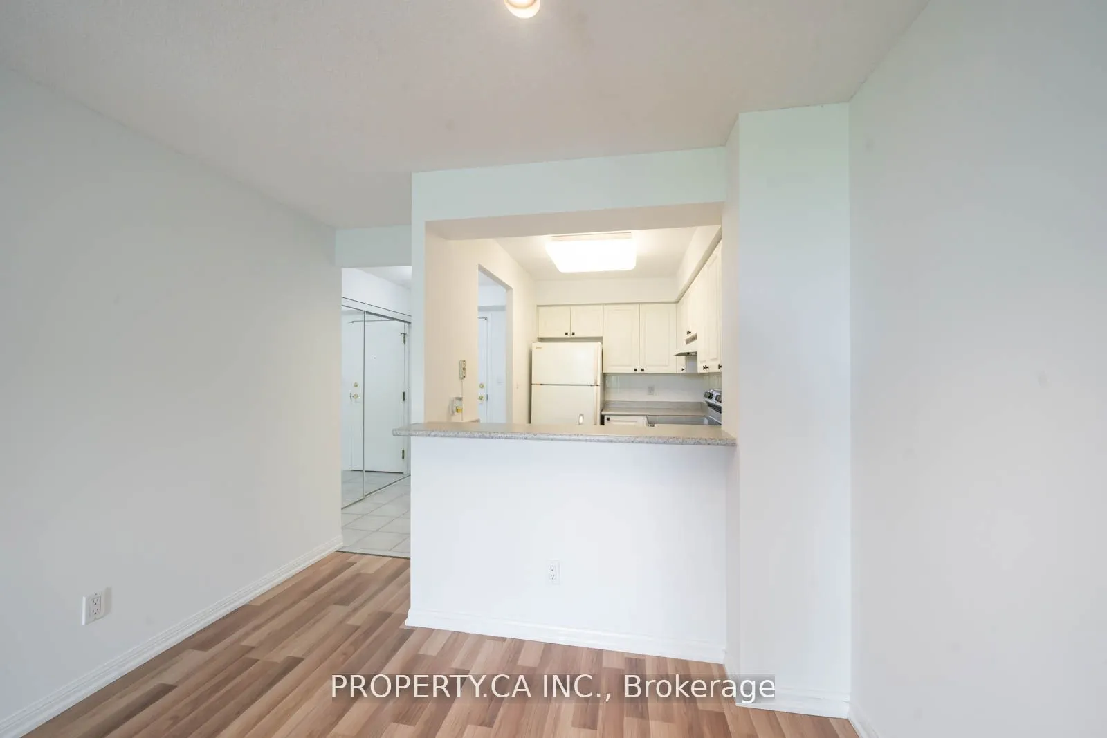 398 Eglinton Avenue E, #603