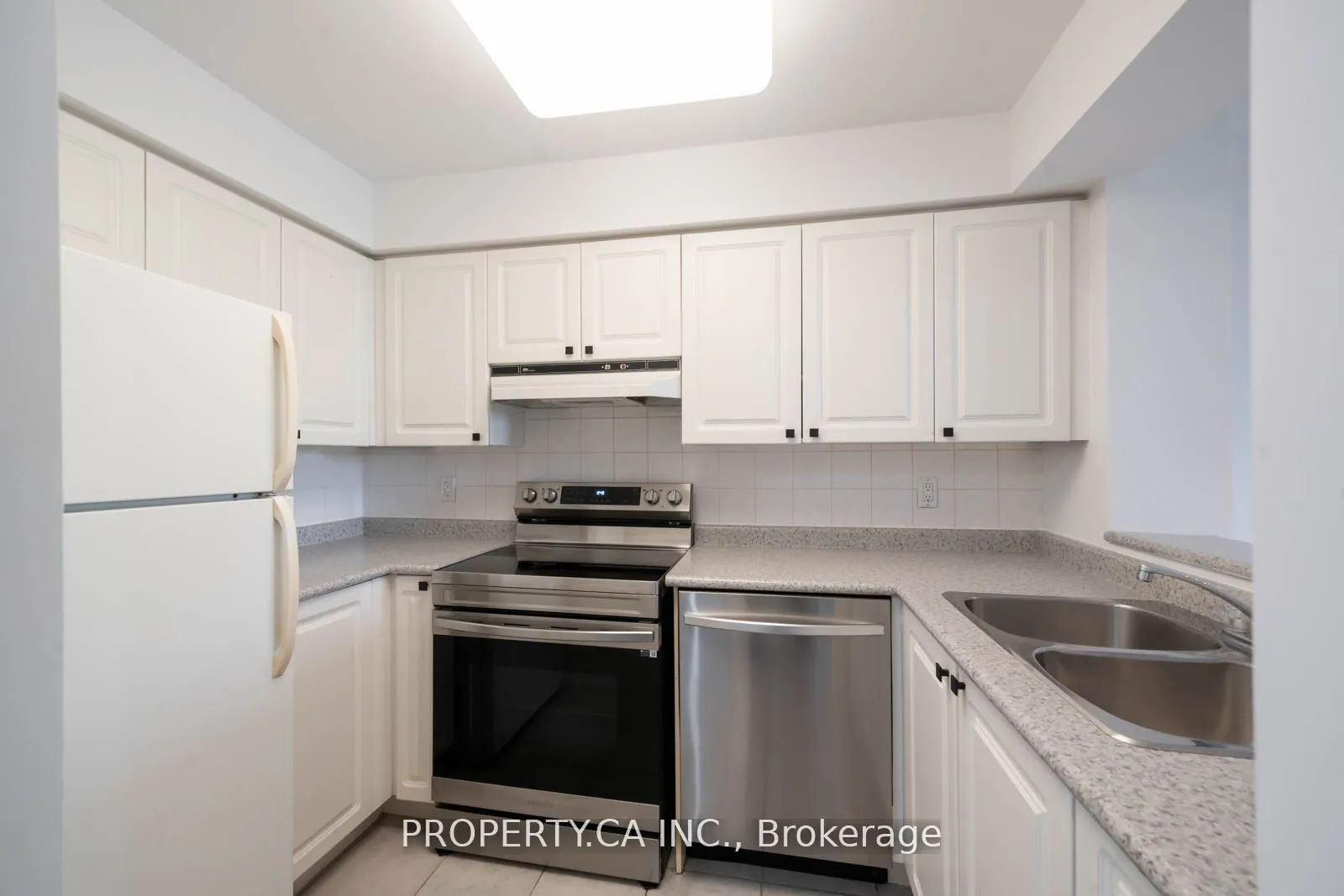 398 Eglinton Avenue E, #603