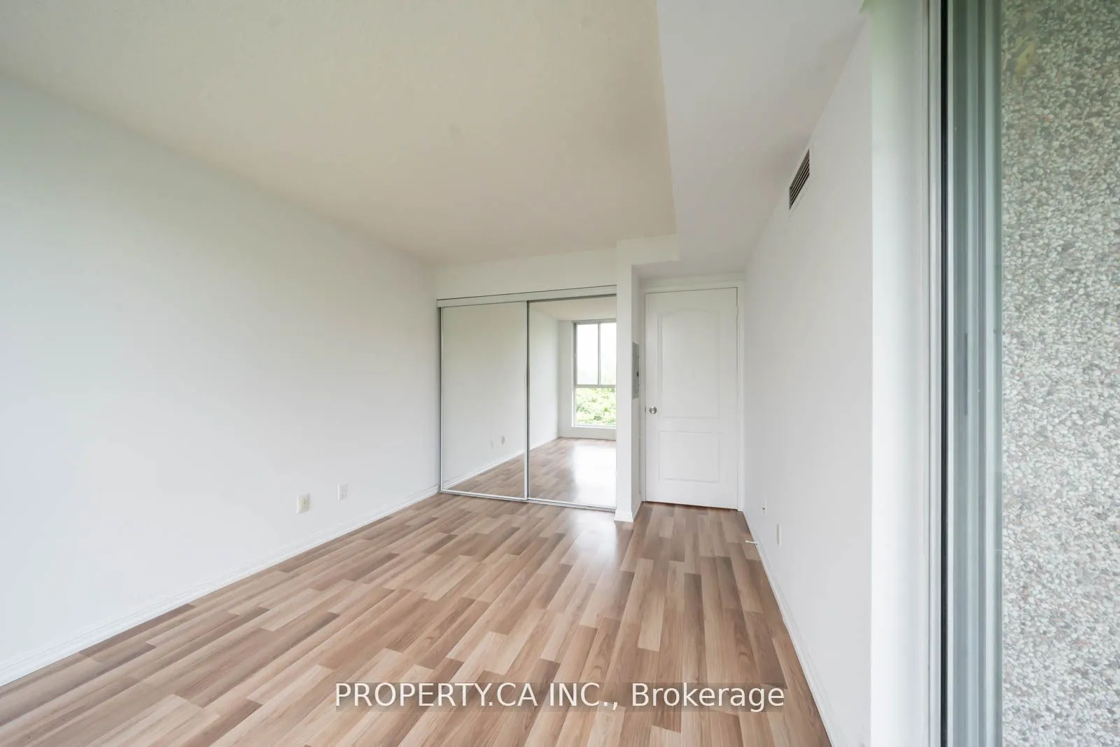 398 Eglinton Avenue E, #603