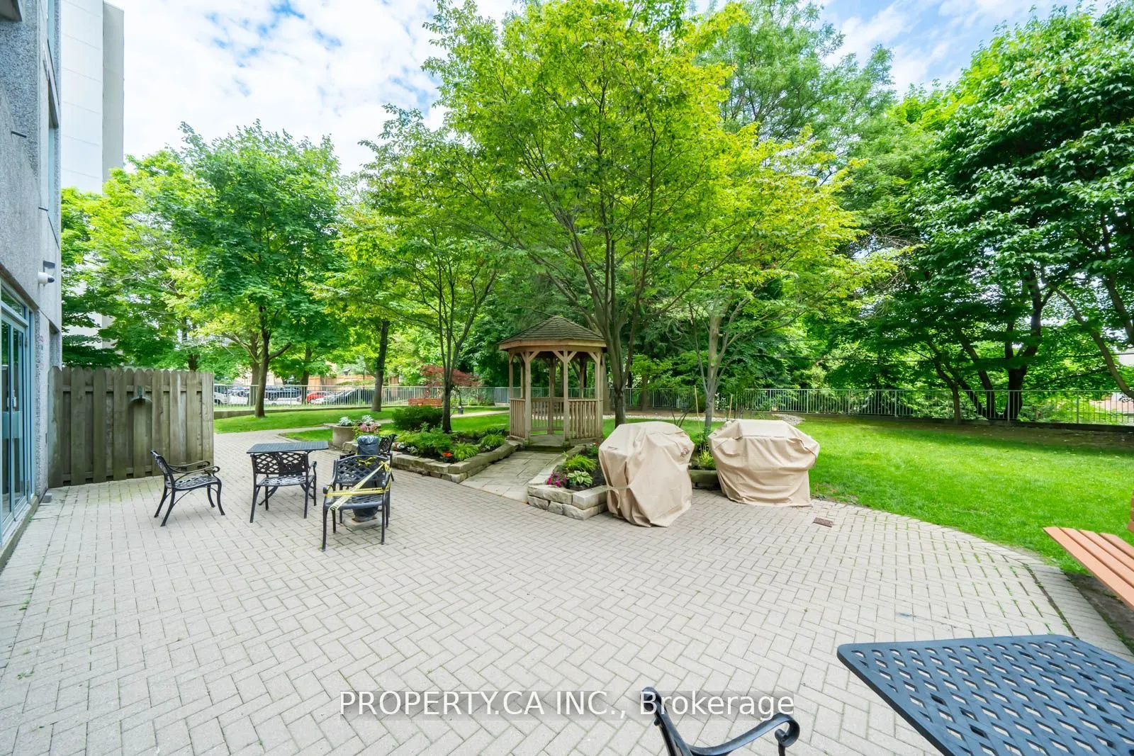 398 Eglinton Avenue E, #603