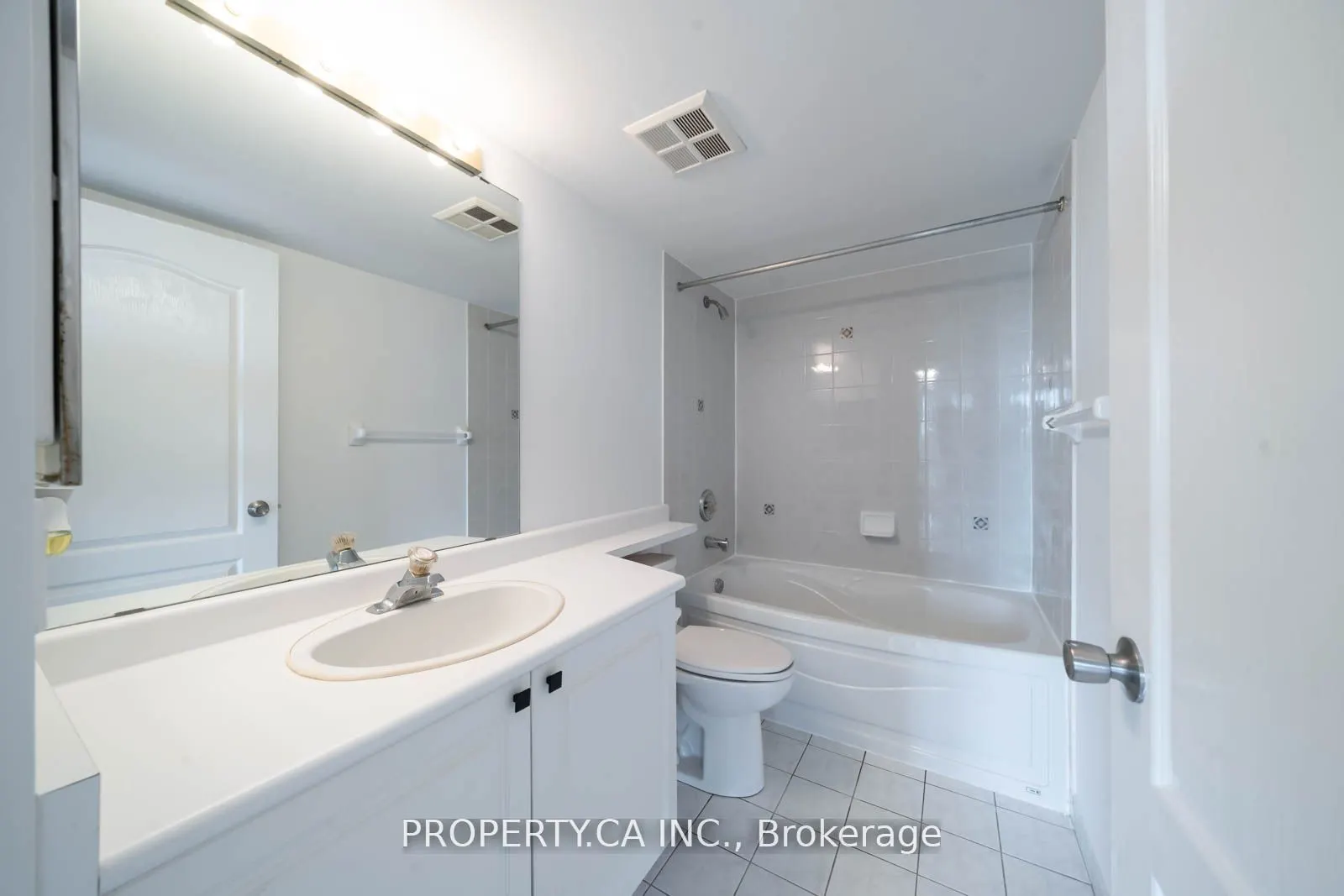 398 Eglinton Avenue E, #603