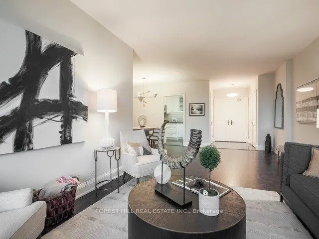 350 Lonsdale Road #502