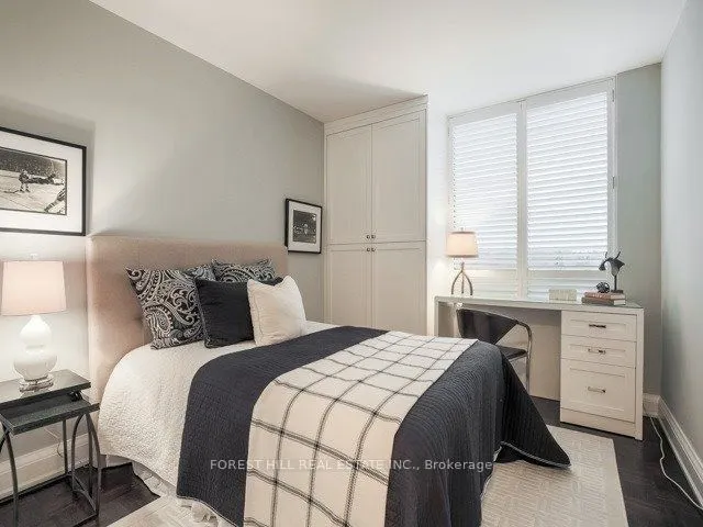 350 Lonsdale Road #502